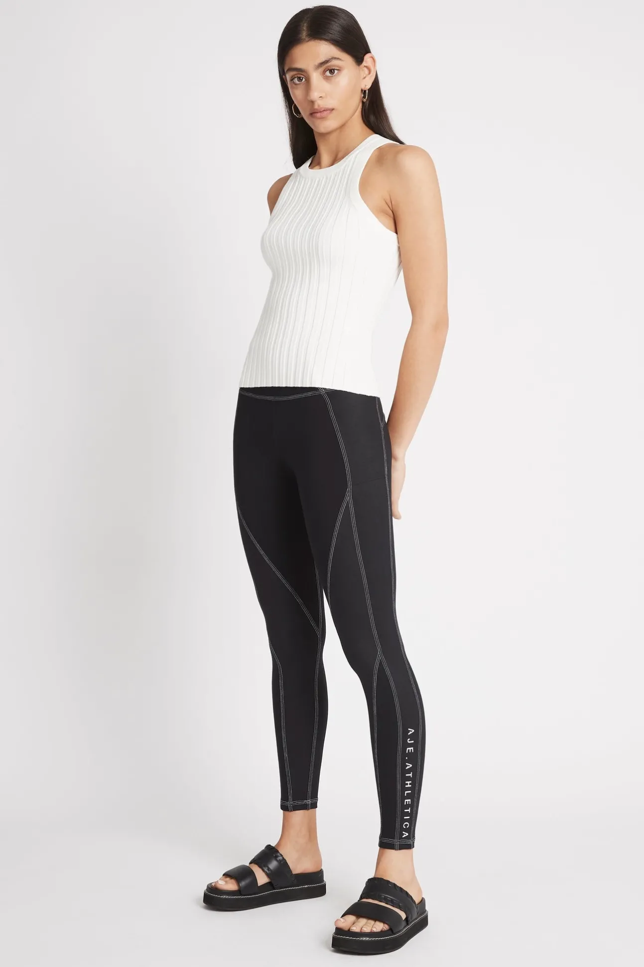 high_rise_full_length_pan_0.webp High Rise Full Length Panelled Legging 020