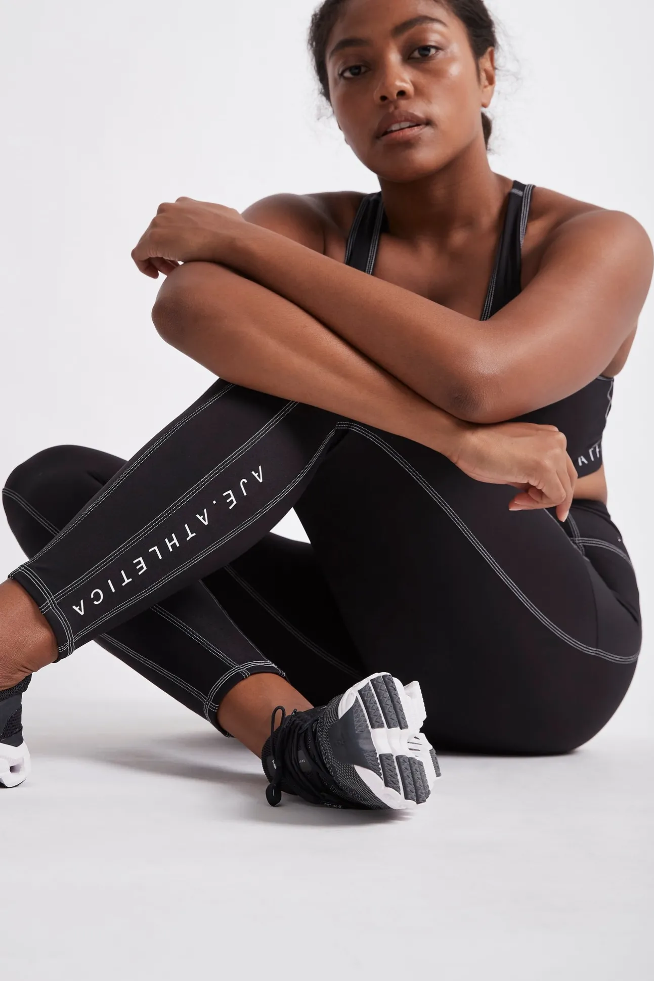 high_rise_full_length_pan_11.webp High Rise Full Length Panelled Legging 020