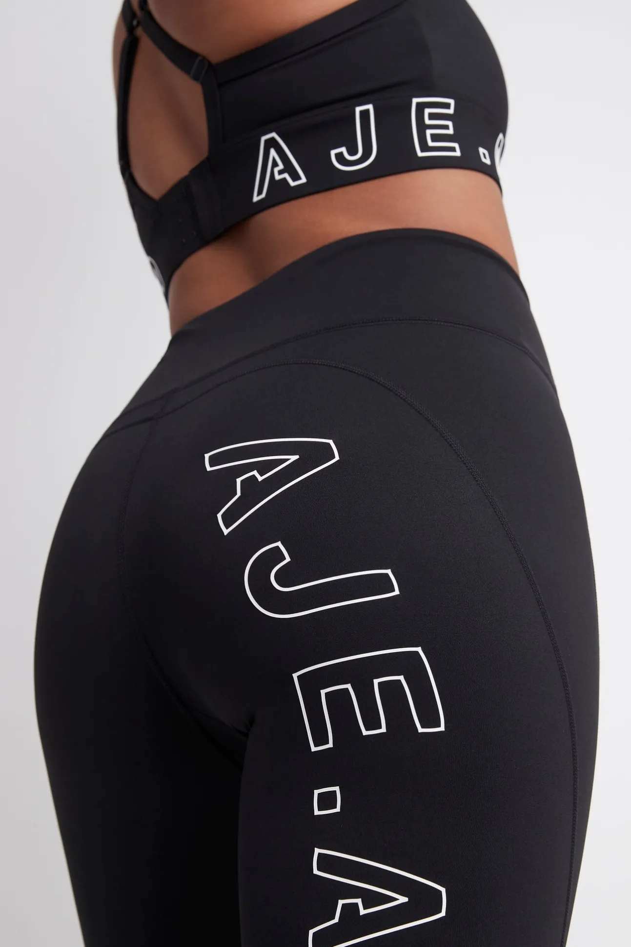 high_rise_logo_full_lengt_7.webp High Rise Logo Full Length Legging 206