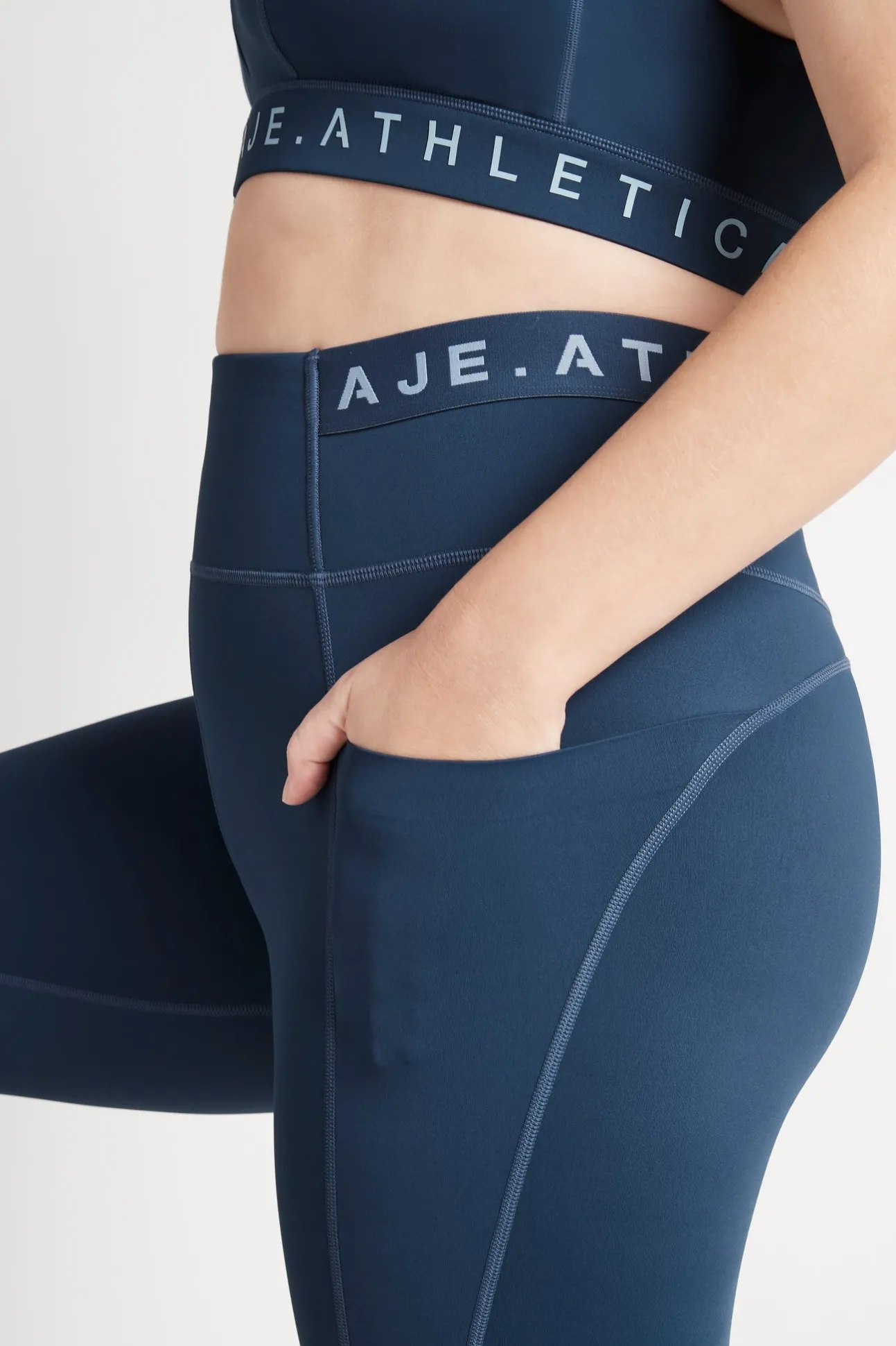 high_rise_logotape_full_l_11-1.webp High Rise Logotape Full Length Legging 208