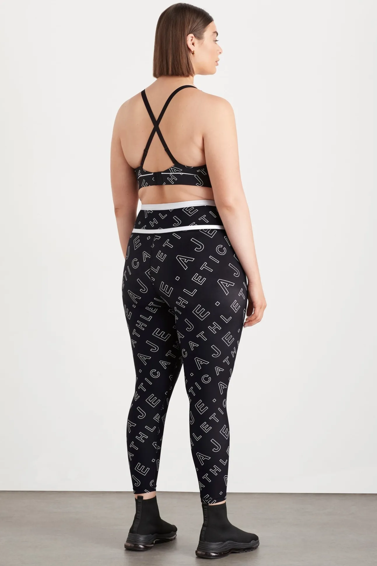 high_rise_piping__legging_14.webp High Rise Piping 7/8 Legging 230