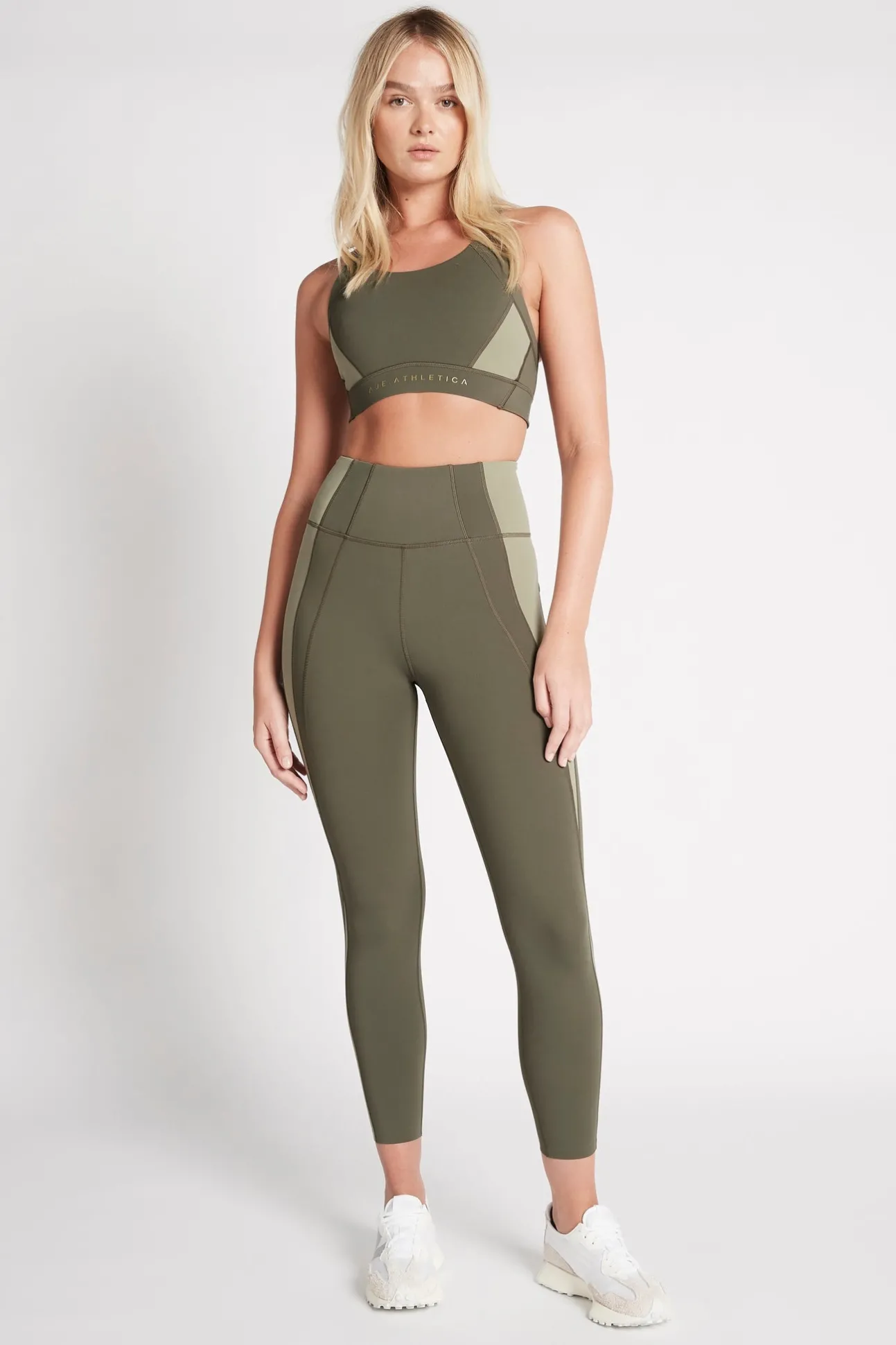 high_rise_signature_logo__0-1.webp High Rise Signature Logo 7/8 Legging 210