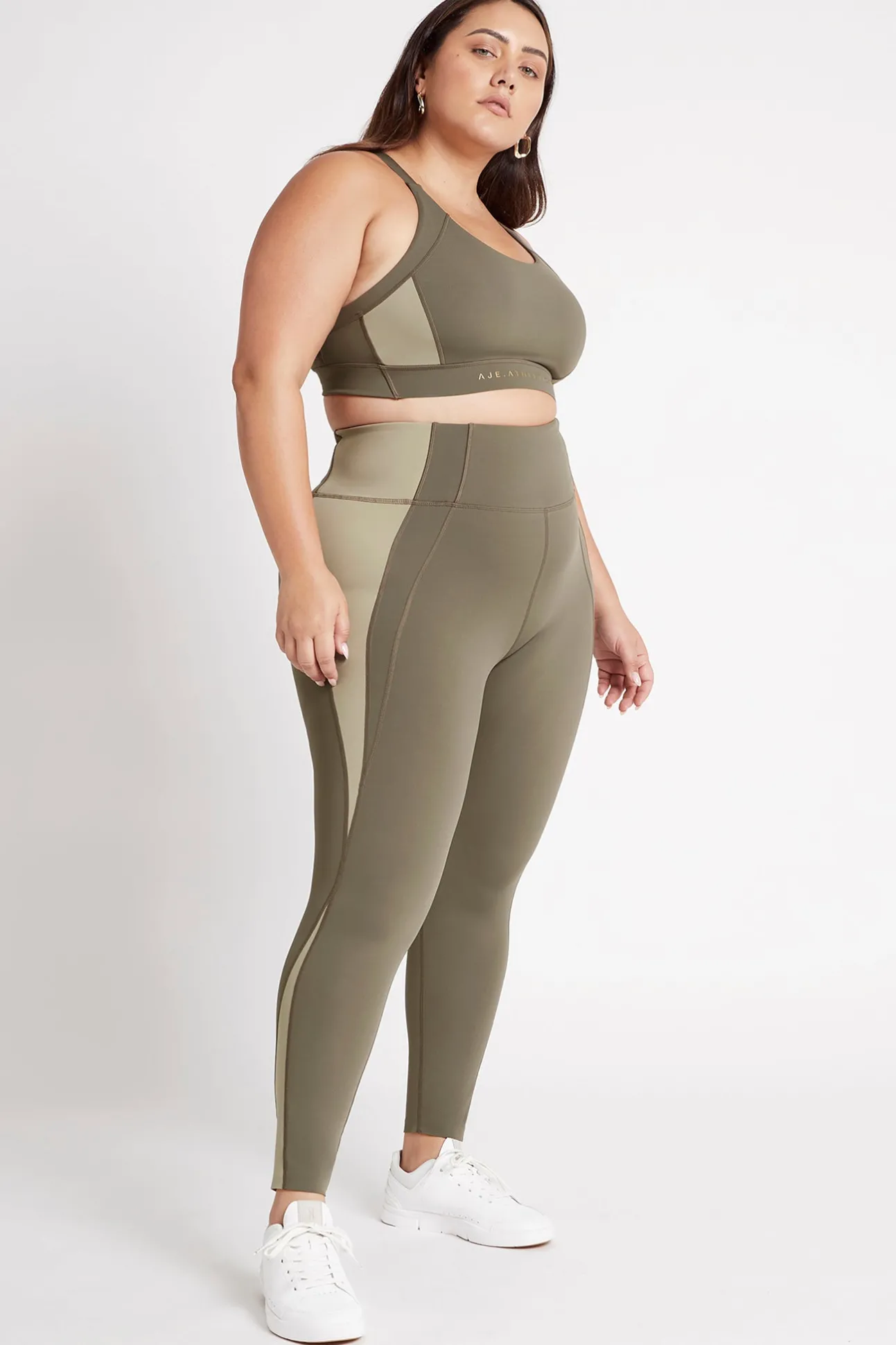 high_rise_signature_logo__11-1.webp High Rise Signature Logo 7/8 Legging 210