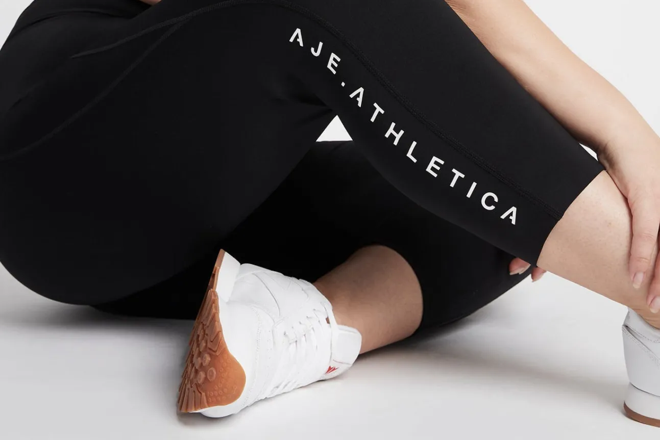 high_rise_signature_logo__13.webp High Rise Signature Logo 3/4 Legging 218