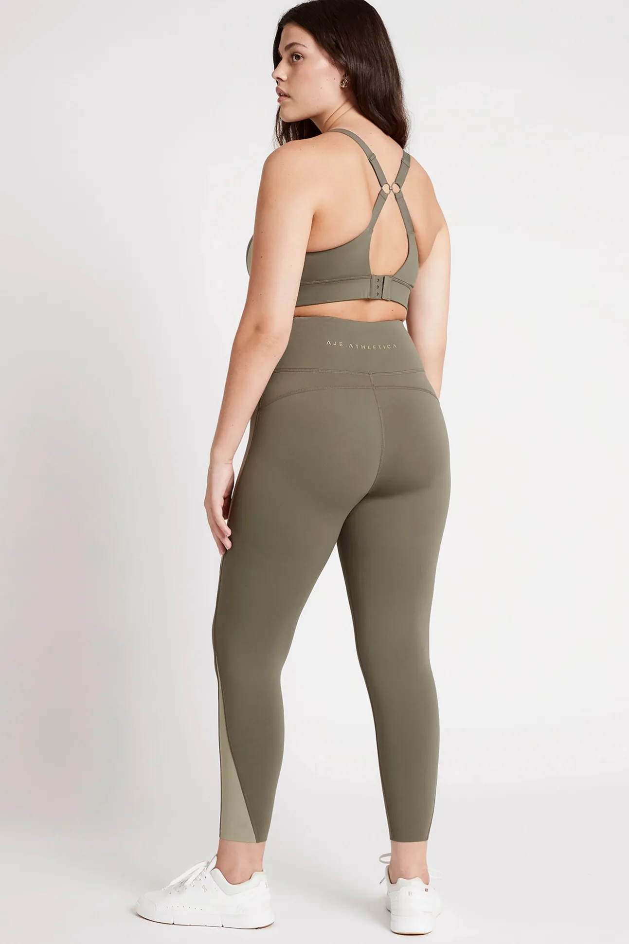 high_rise_signature_logo__8-1.webp High Rise Signature Logo 7/8 Legging 210
