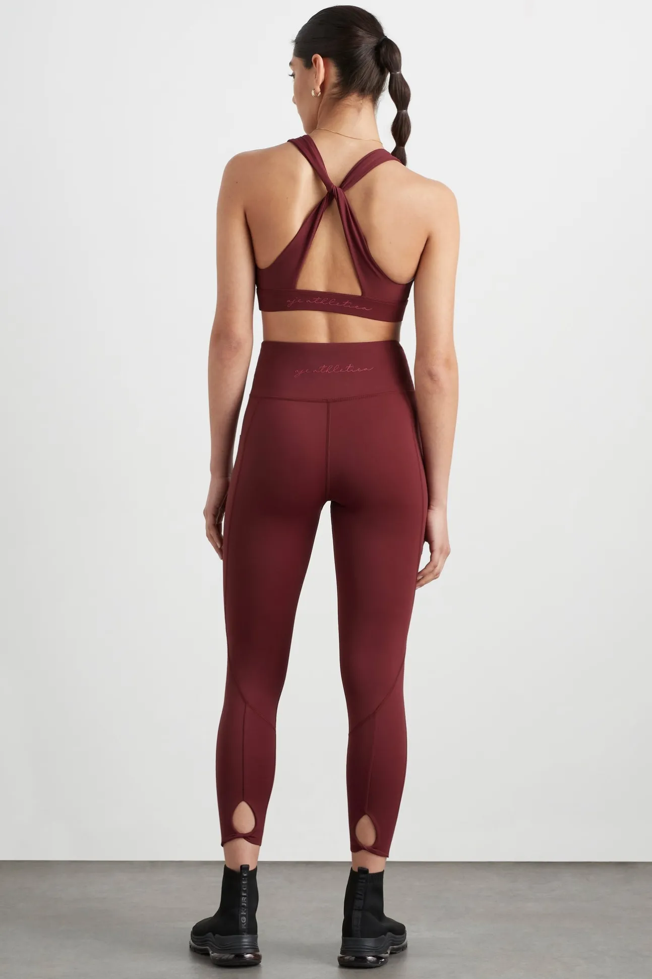high_rise_twist__legging__4.webp High Rise Twist 7/8 Legging 223