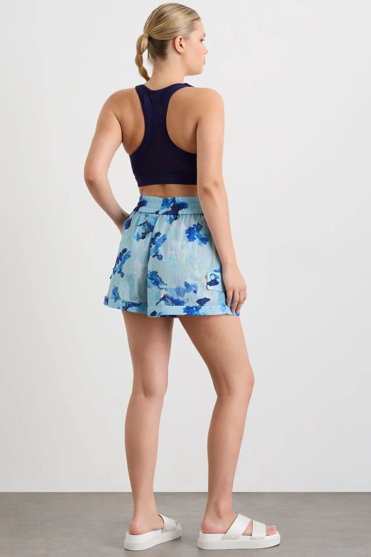 high_waisted_shorts__11.webp High Waisted Shorts 608