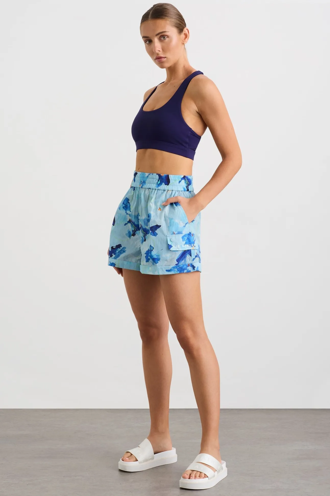 high_waisted_shorts__4.webp High Waisted Shorts 608