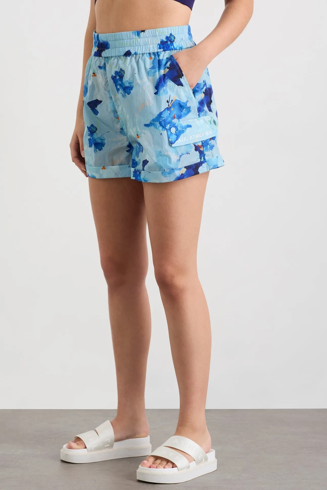 high_waisted_shorts__8.webp High Waisted Shorts 608