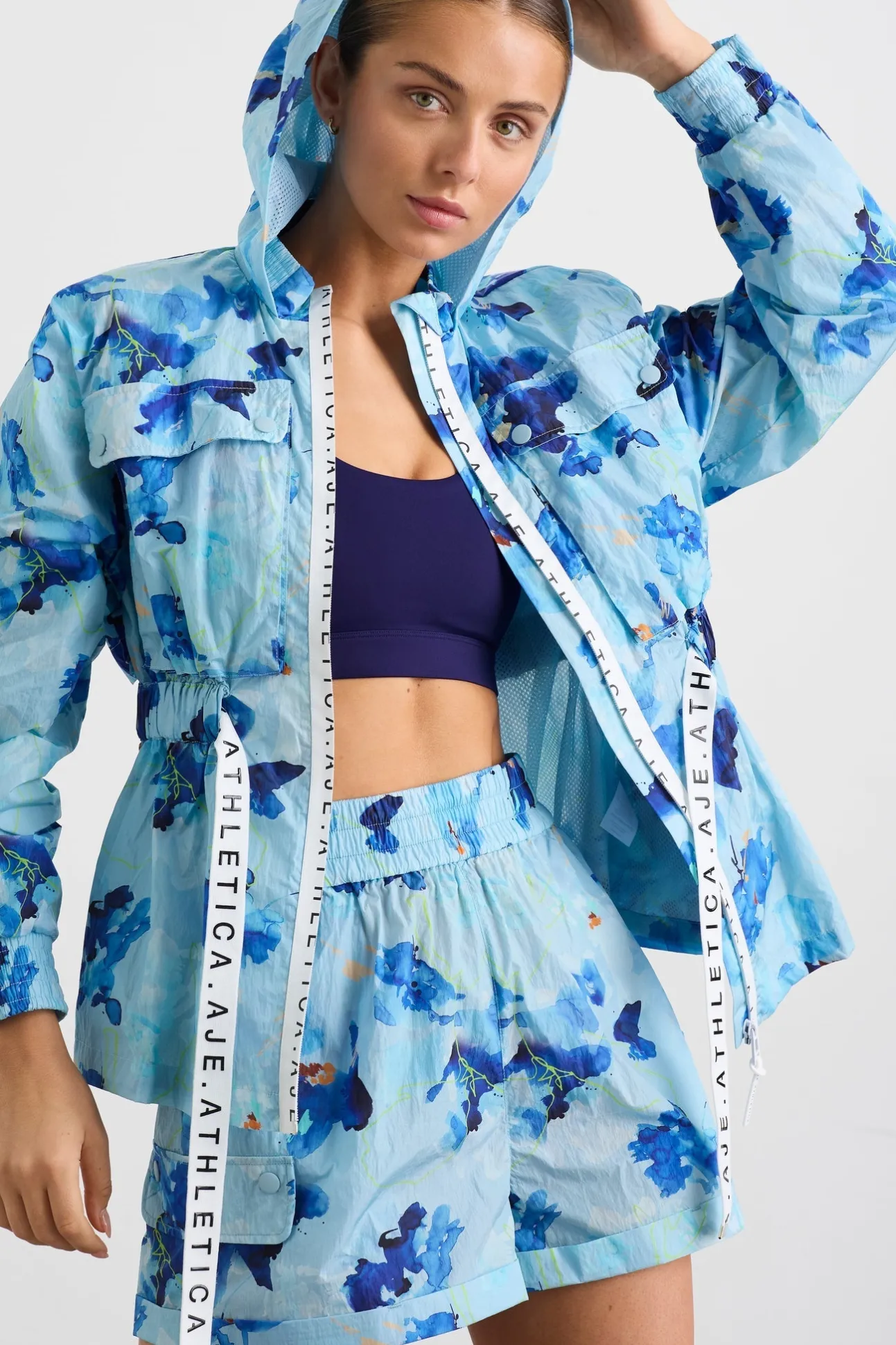 hooded_spray_jacket__5.webp Hooded Spray Jacket 734