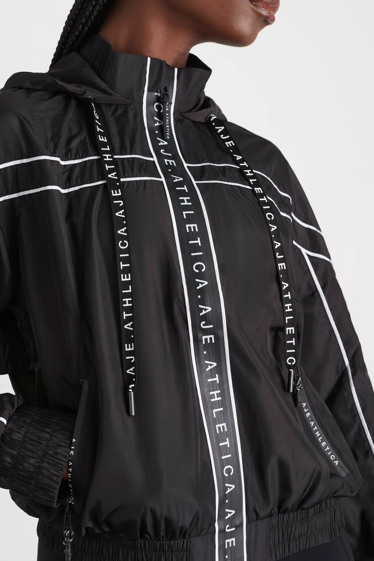 hooded_windbreaker_jacket_3.webp Hooded Windbreaker Jacket 016