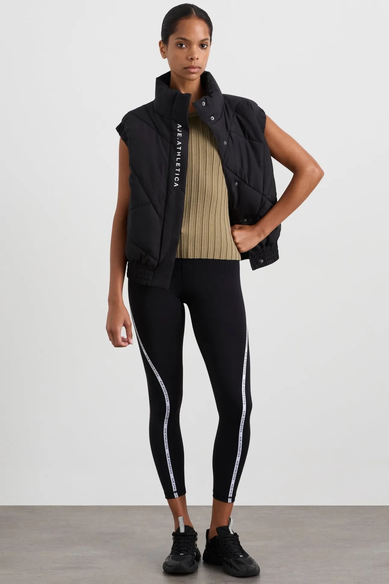 hydra_racer_knit_ribbed_t_6-3.webp Hydra Racer Knit Ribbed Top
