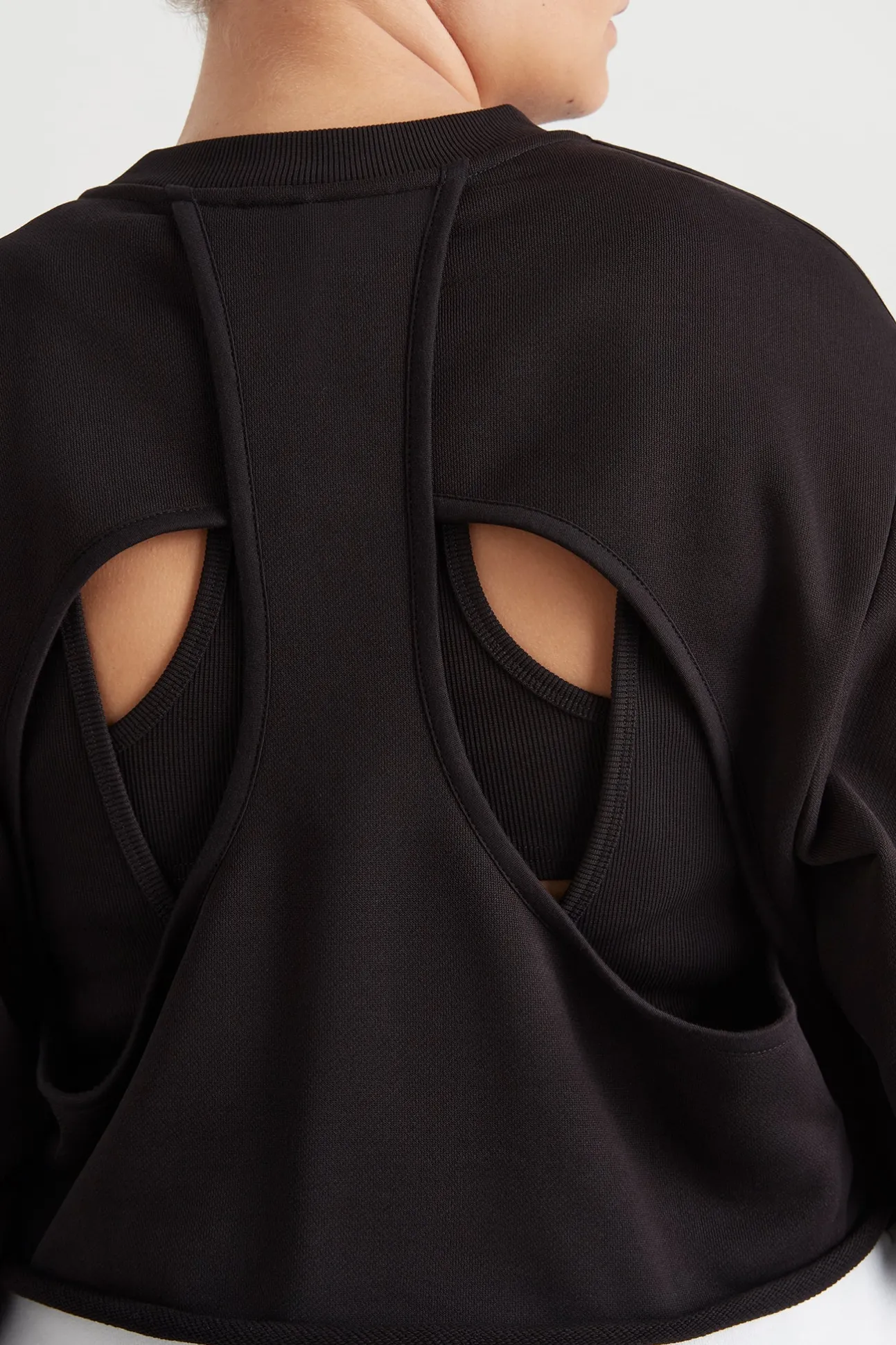 interlock_sweater__14.webp Interlock Sweater 413