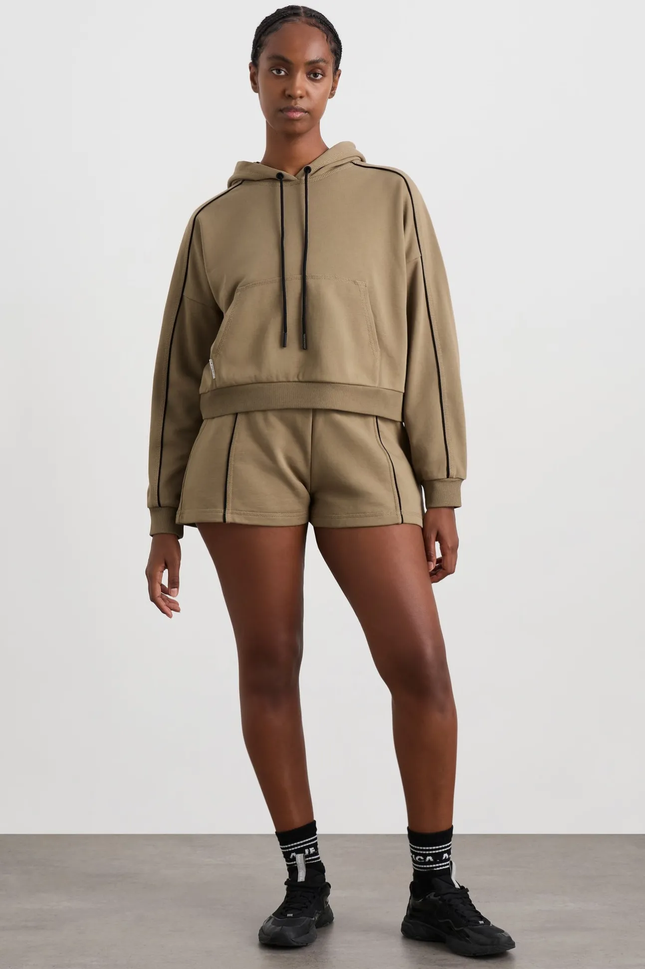 kangaroo_pocket_hoodie__7.webp Kangaroo Pocket Hoodie 405