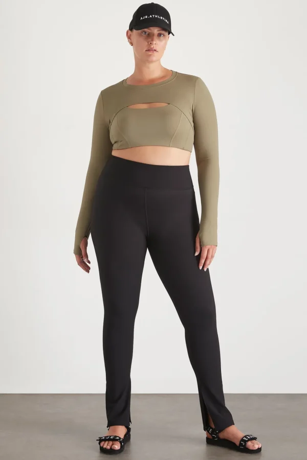 Layered Crop Set 356