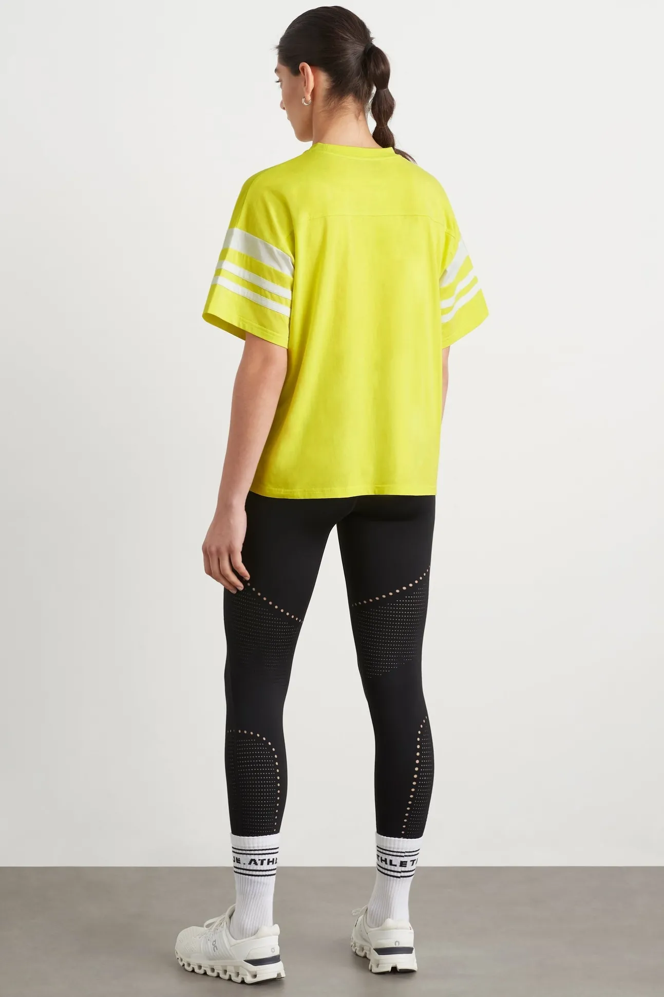 logo_stripe_tshirt__4.webp Logo Stripe T-Shirt 102