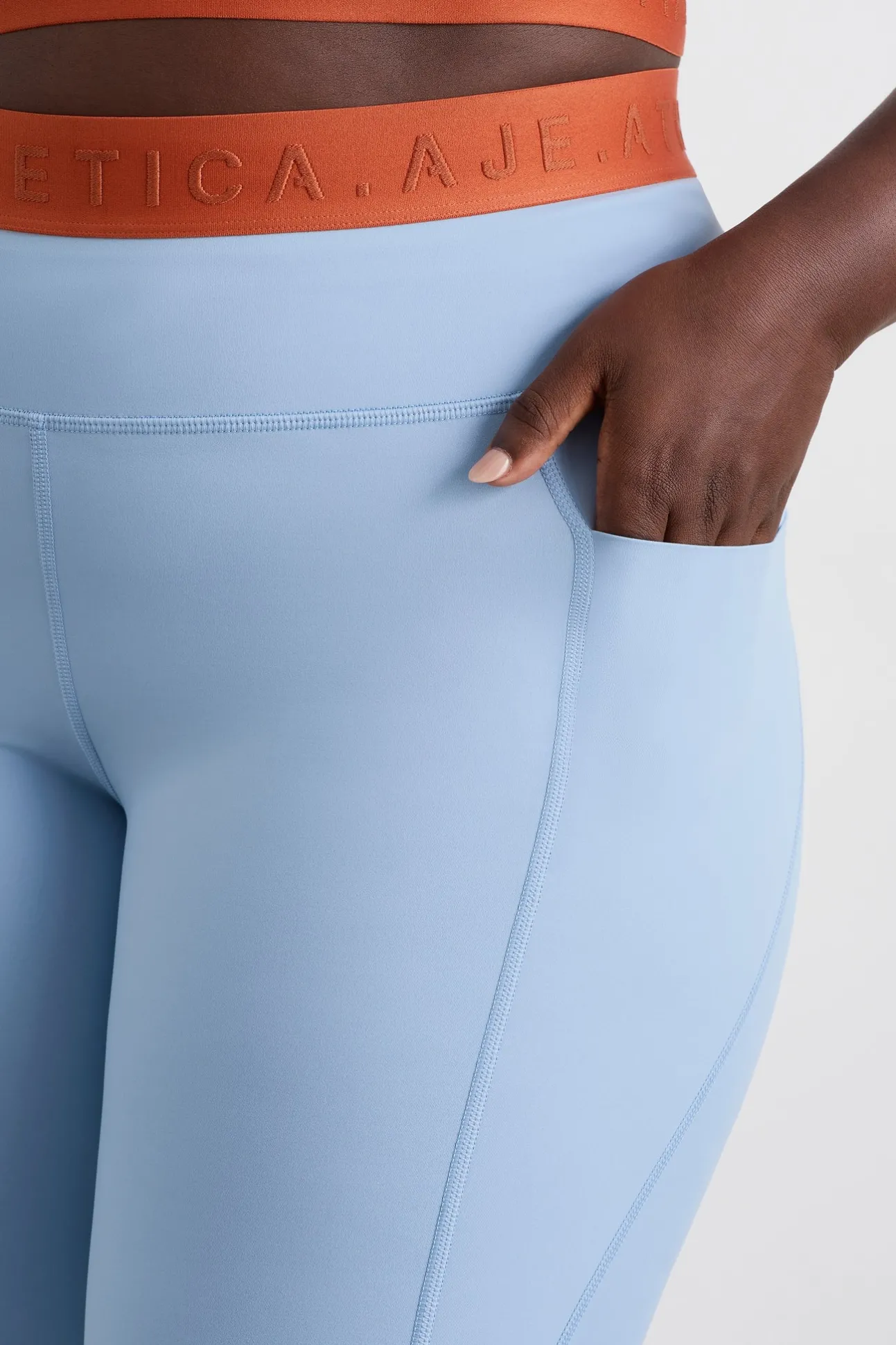logo_tape_legging__13.webp Logo Tape Legging 208