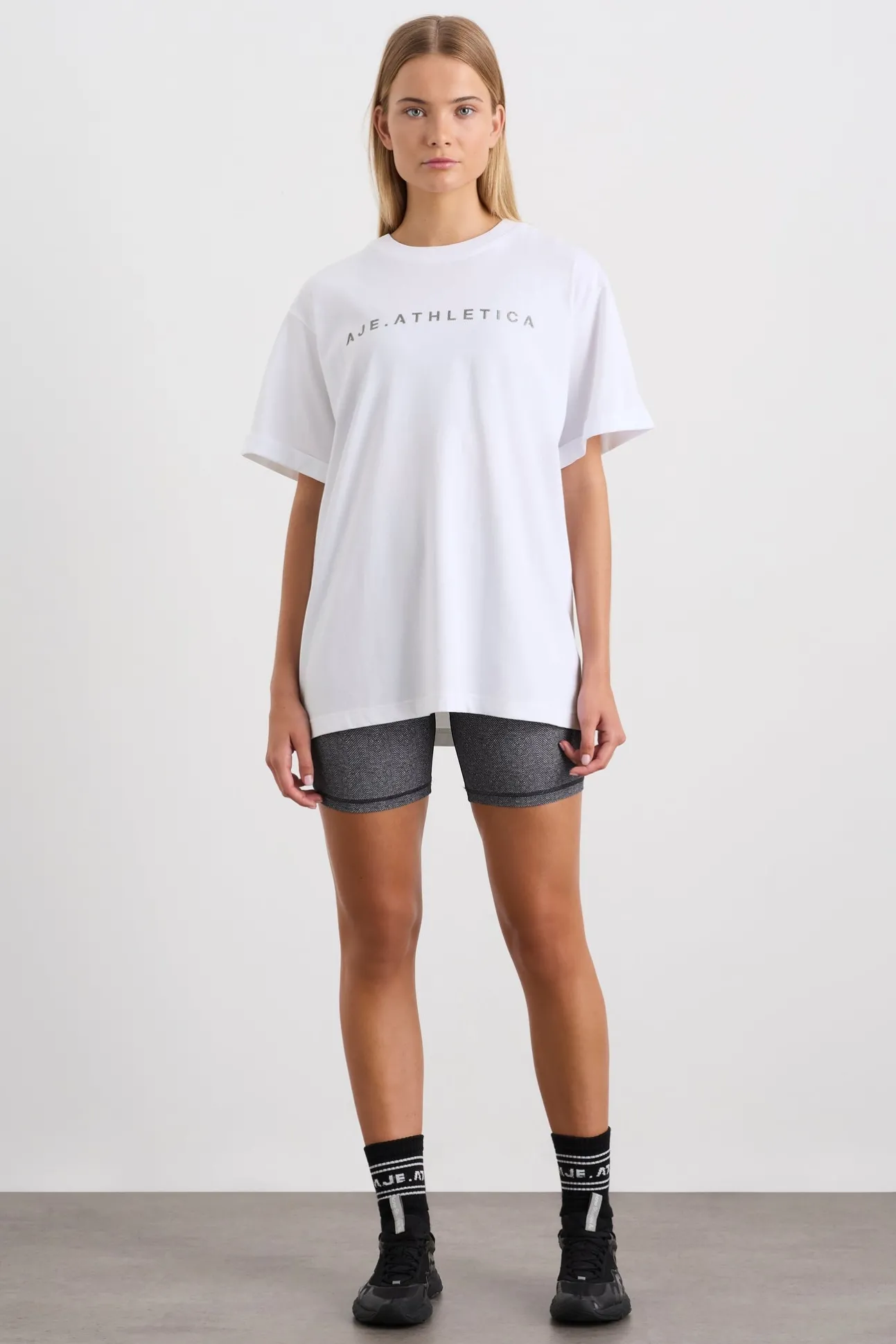 logo_tshirt__2-1.webp Logo T-Shirt 102