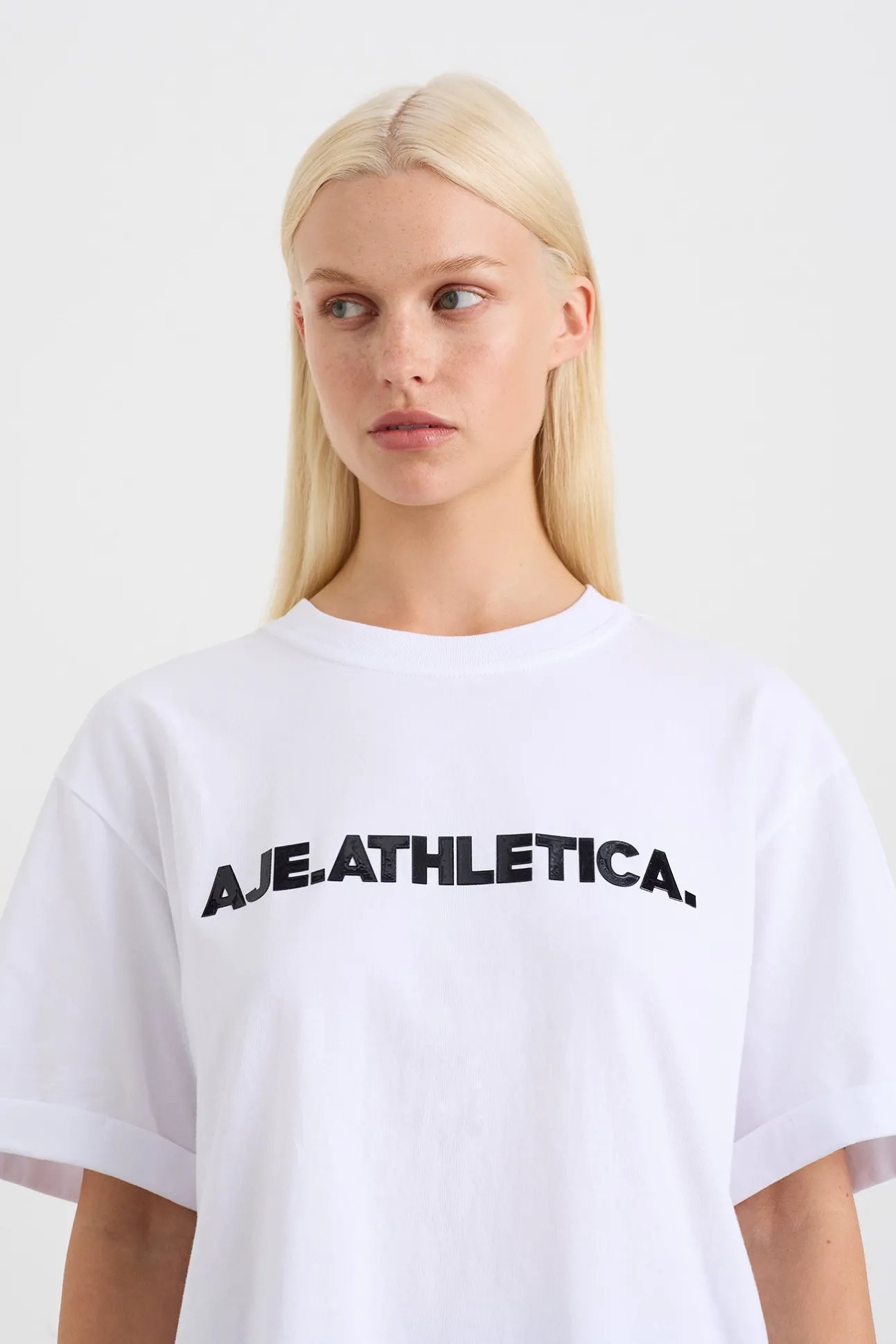 logo_tshirt__3.webp Logo T-Shirt 102