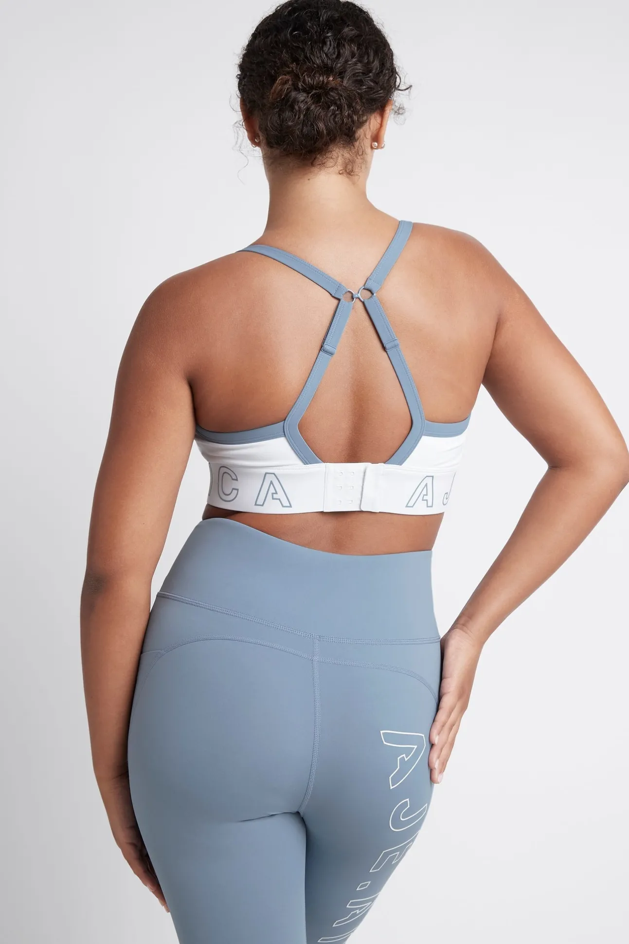 logotape_adjustable_strap_11-1.webp Logotape Adjustable Strap Sports Bra 307