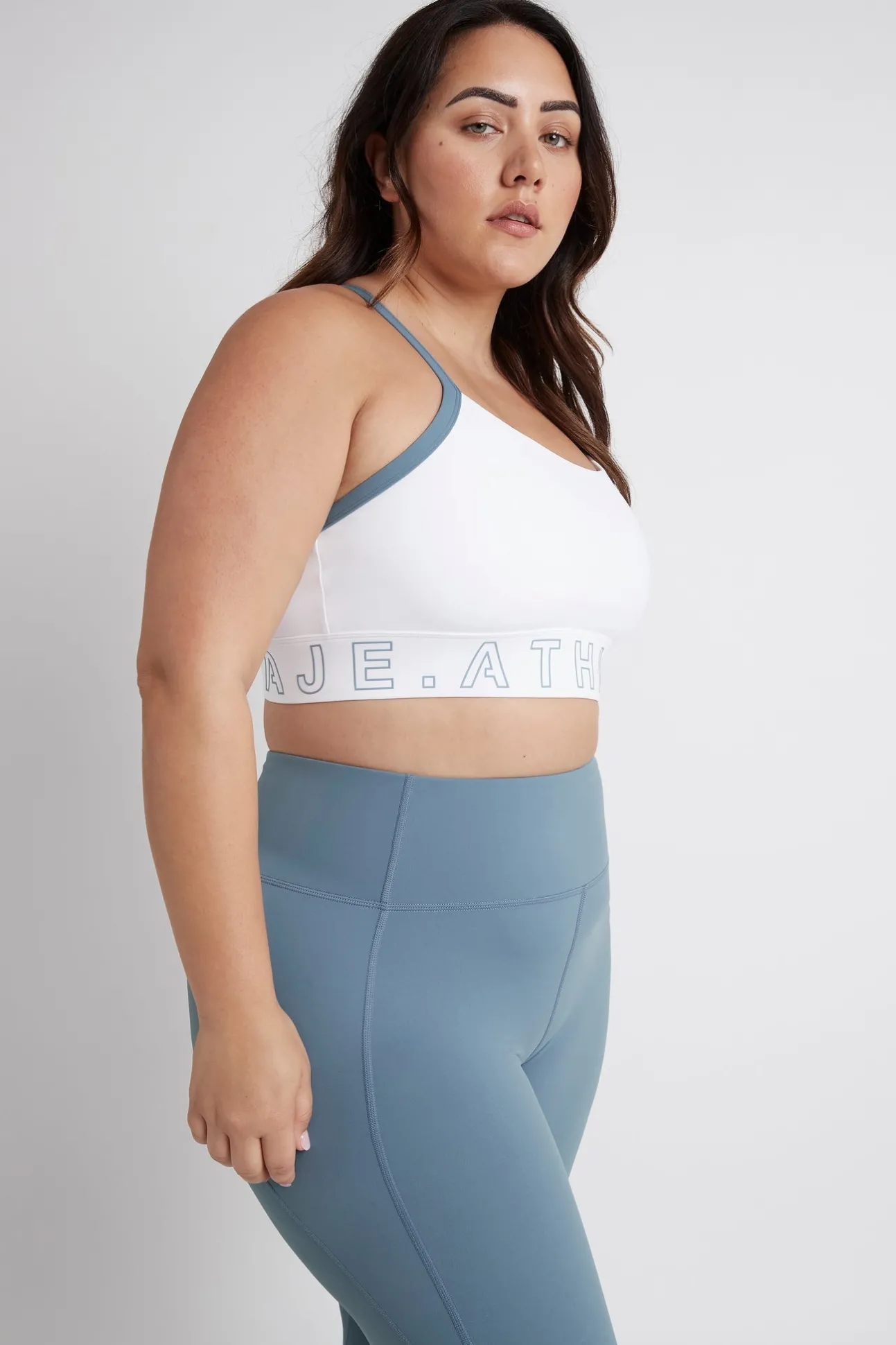 logotape_adjustable_strap_14-1.webp Logotape Adjustable Strap Sports Bra 307
