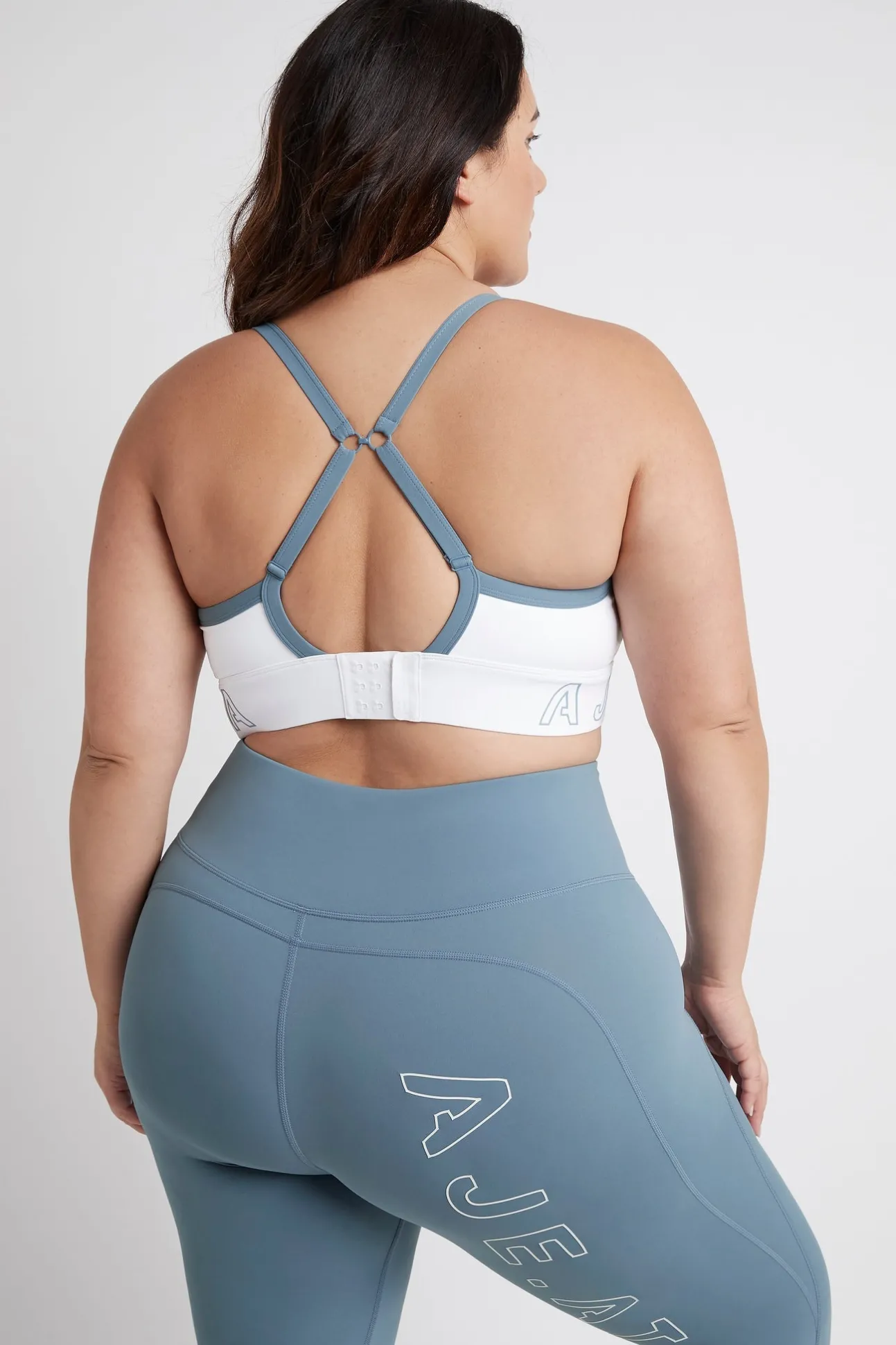logotape_adjustable_strap_17.webp Logotape Adjustable Strap Sports Bra 307