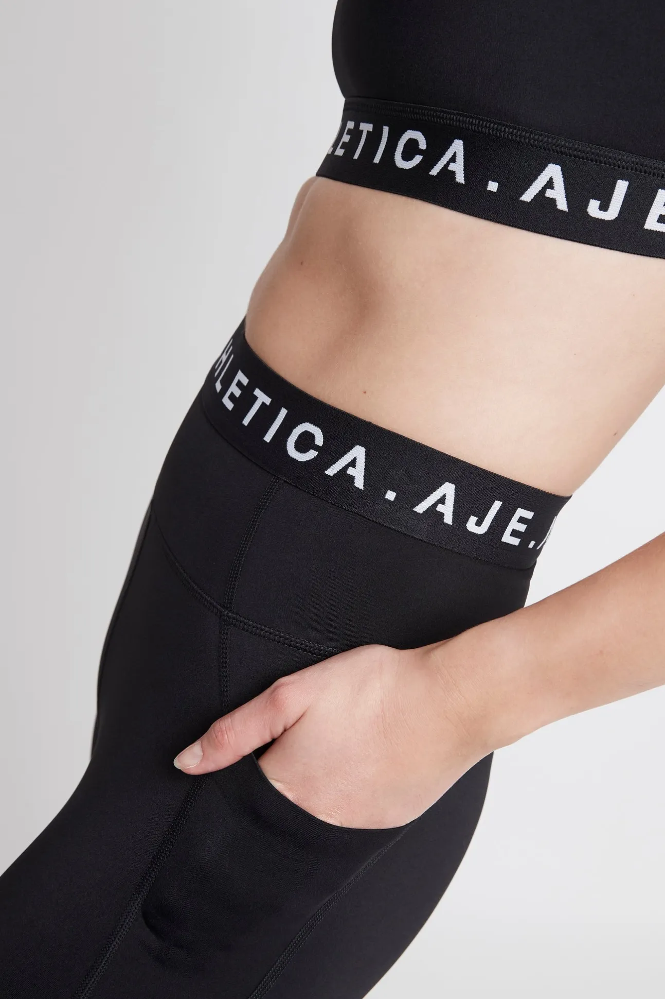 logotape_laser_cut_full_l_3.webp Logotape Laser Cut Full Length Legging 208