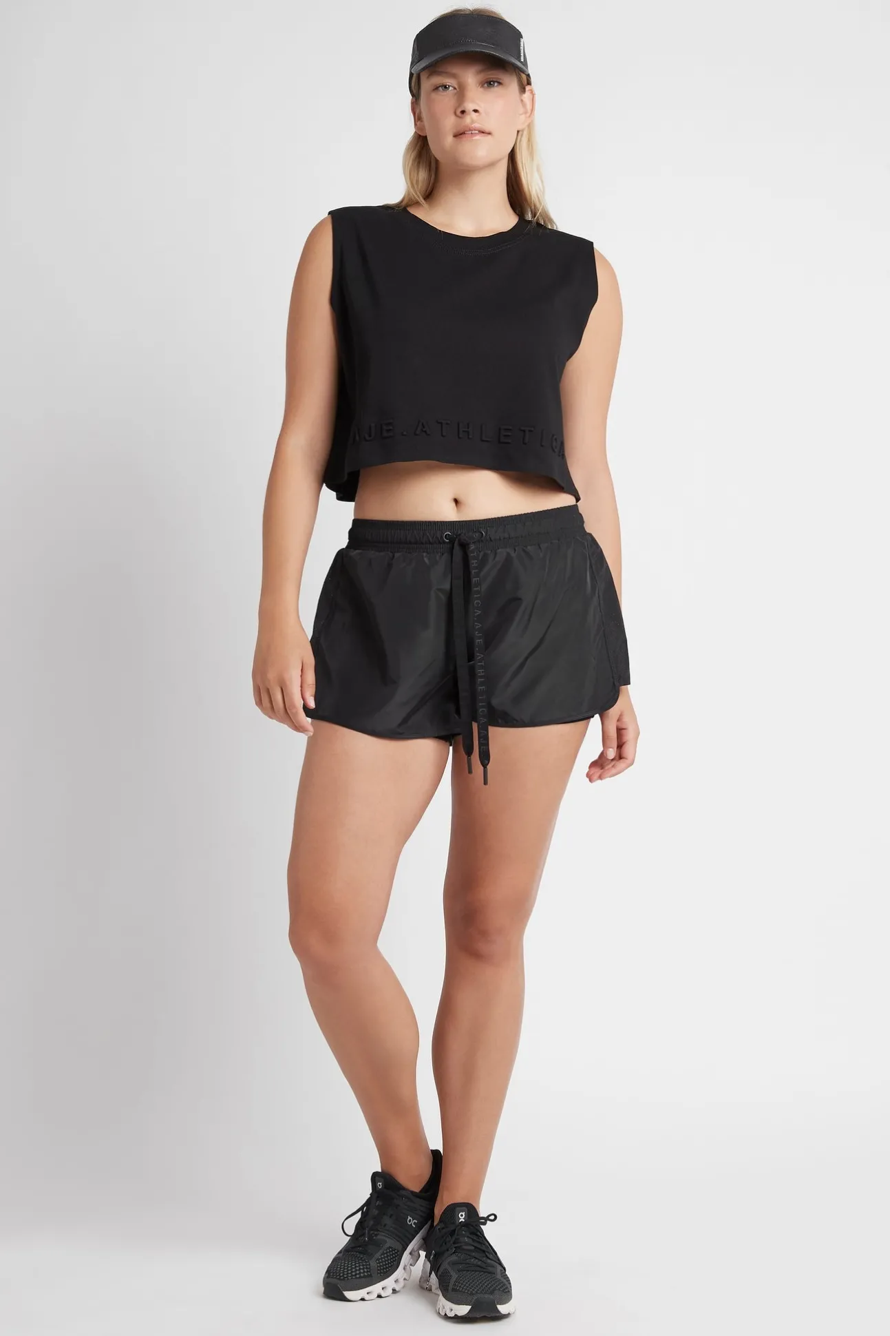 logotape_running_shorts__11.webp Logotape Running Shorts 602