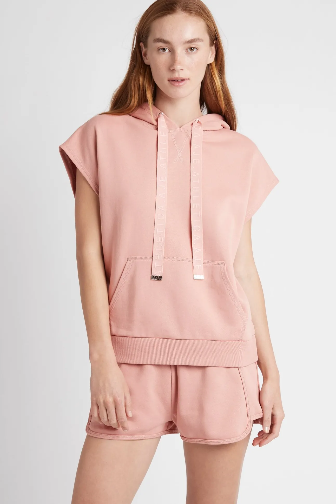 logotape_short_sleeve_hoo_0-1.webp Logotape Short Sleeve Hoodie 403