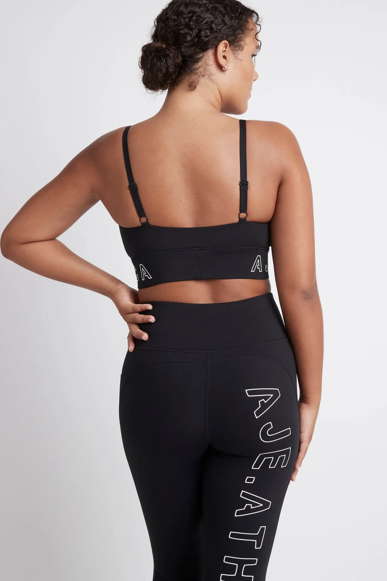 logotape_sports_bra__9.webp Logotape Sports Bra 310