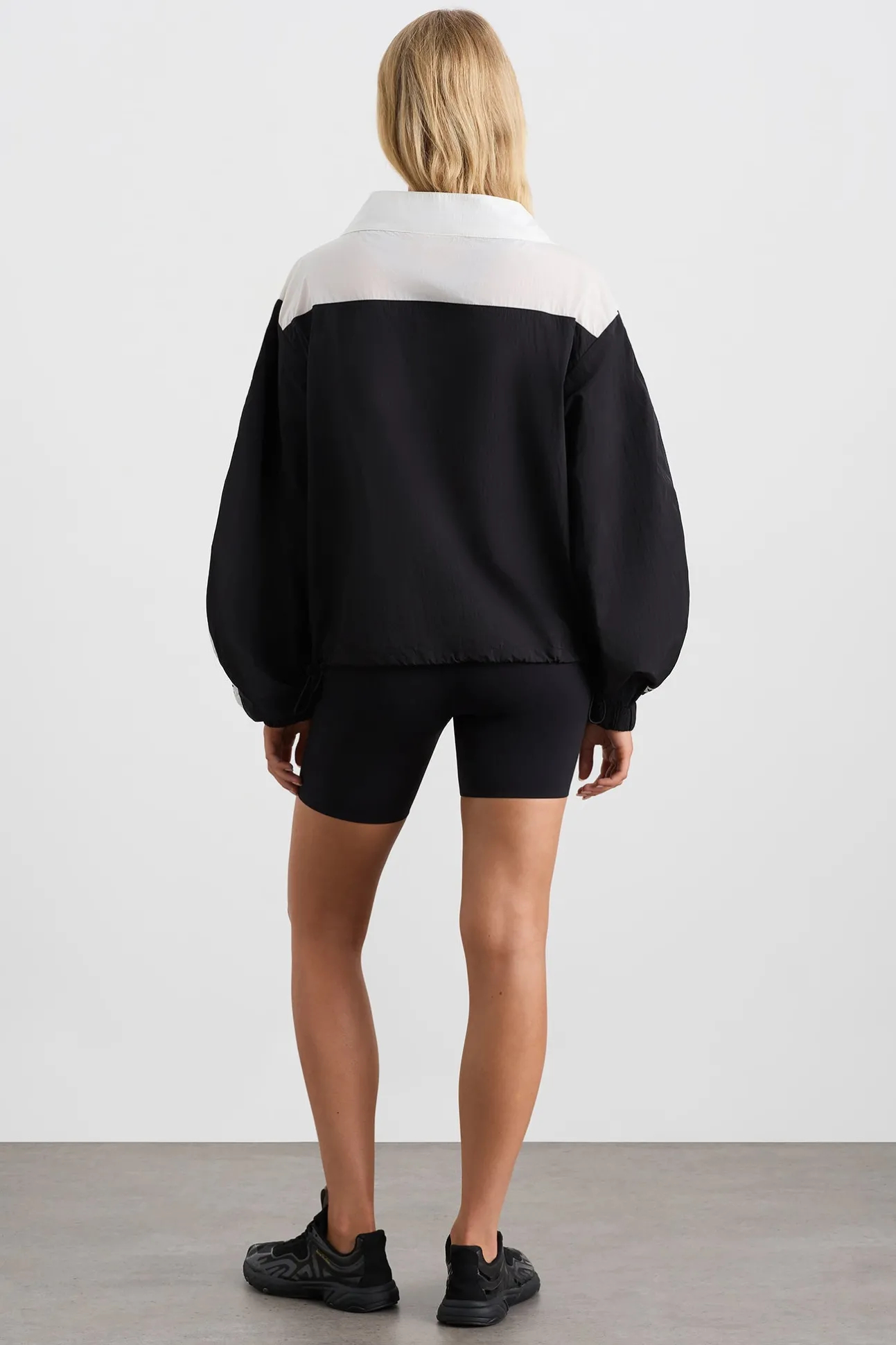 logotape_spray_jacket__4.webp Logotape Spray Jacket 762