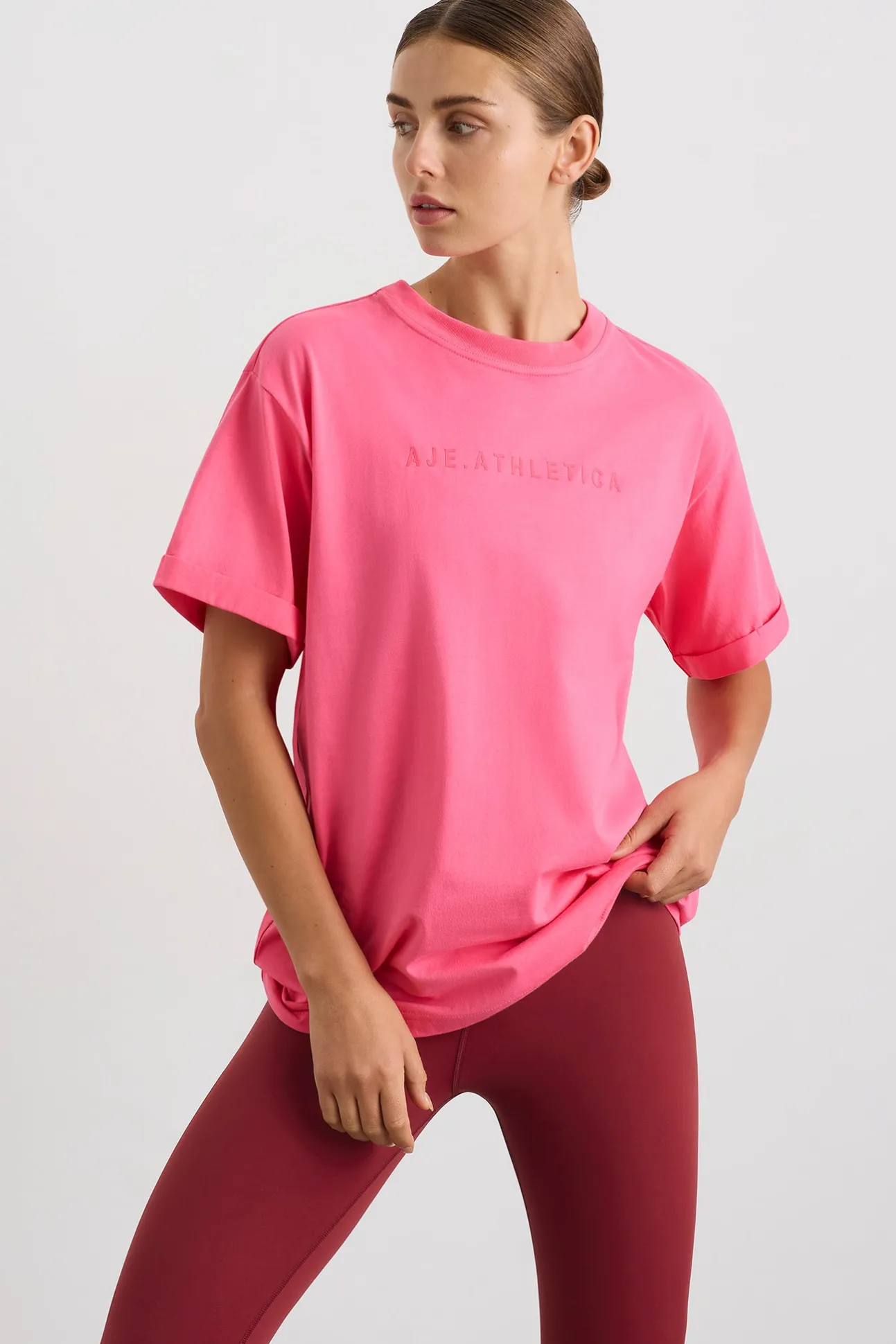long_classic_tee__0.webp Long Classic Tee 102