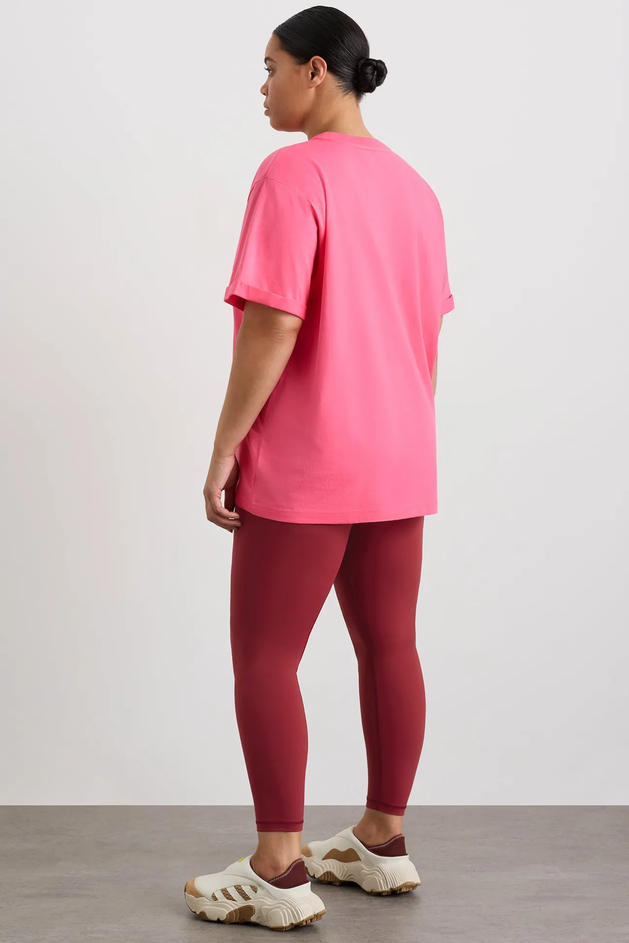 long_classic_tee__15.webp Long Classic Tee 102