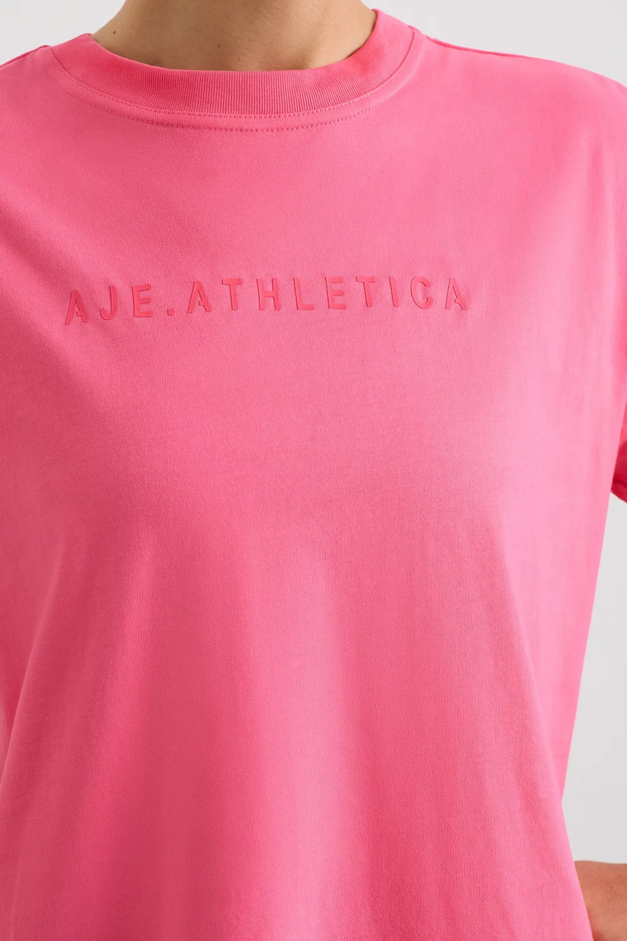 long_classic_tee__3.webp Long Classic Tee 102
