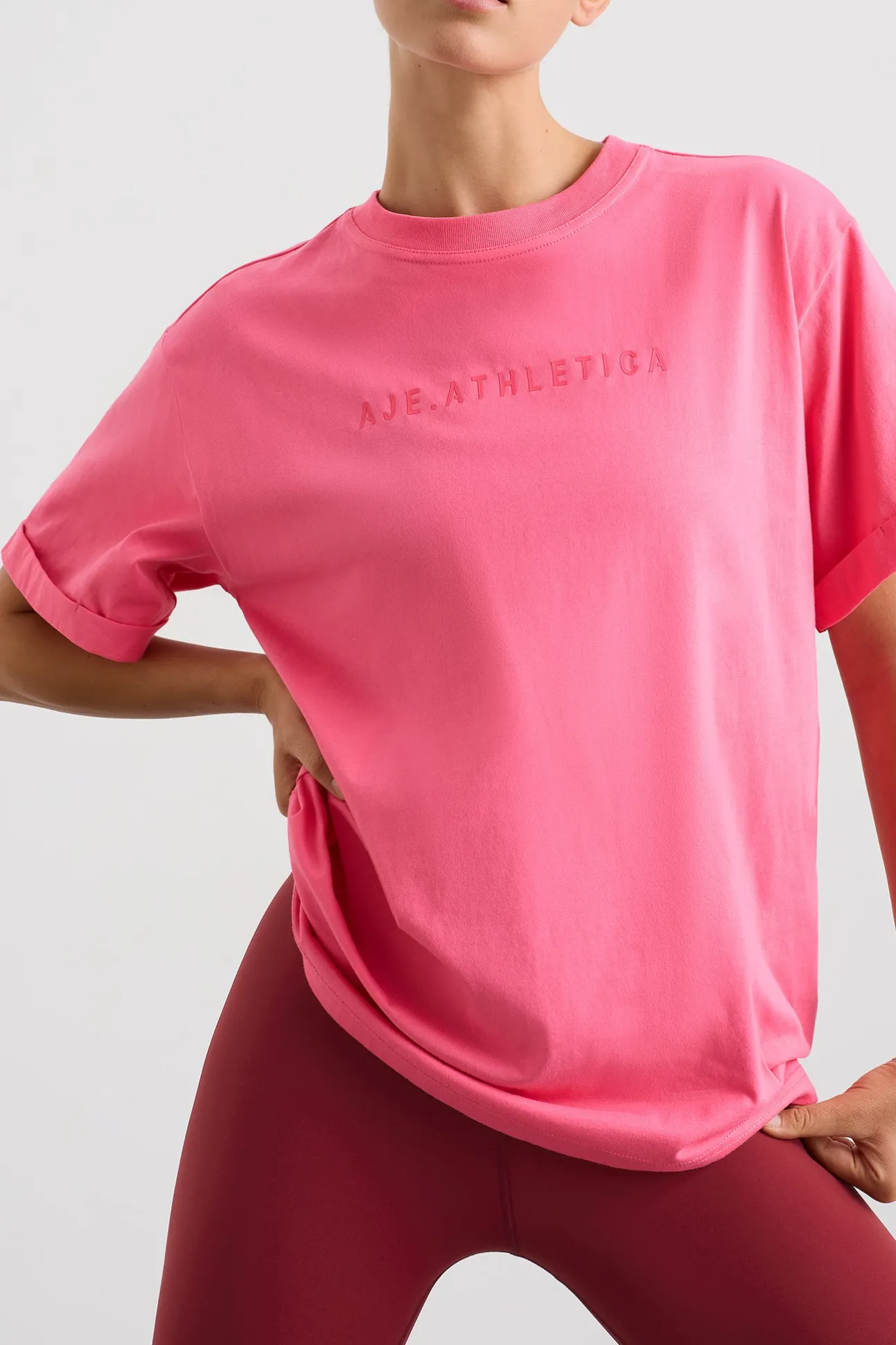 long_classic_tee__4.webp Long Classic Tee 102
