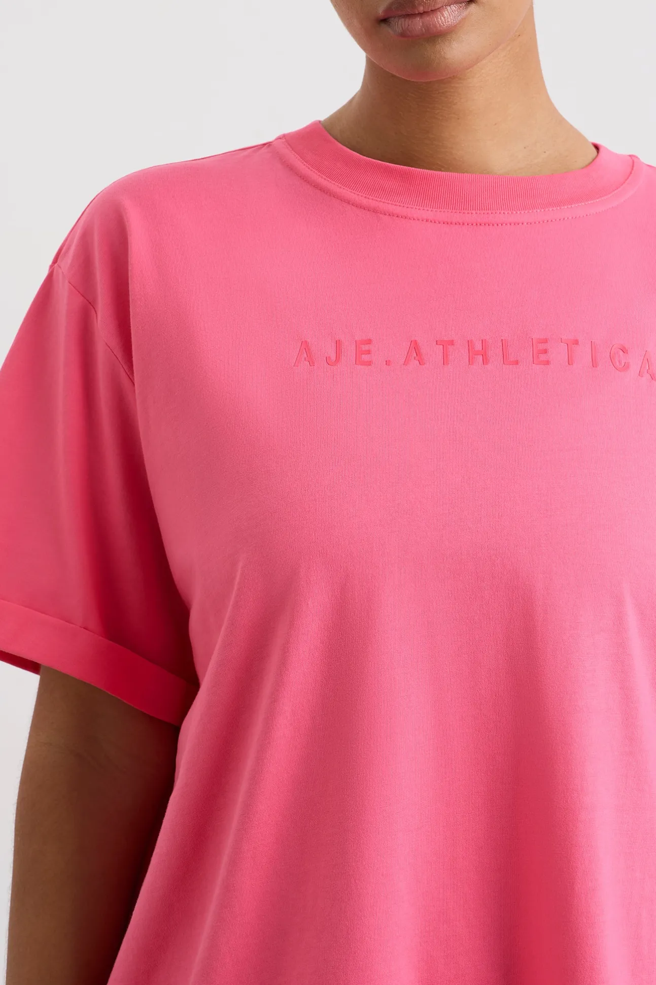 long_classic_tee__8.webp Long Classic Tee 102
