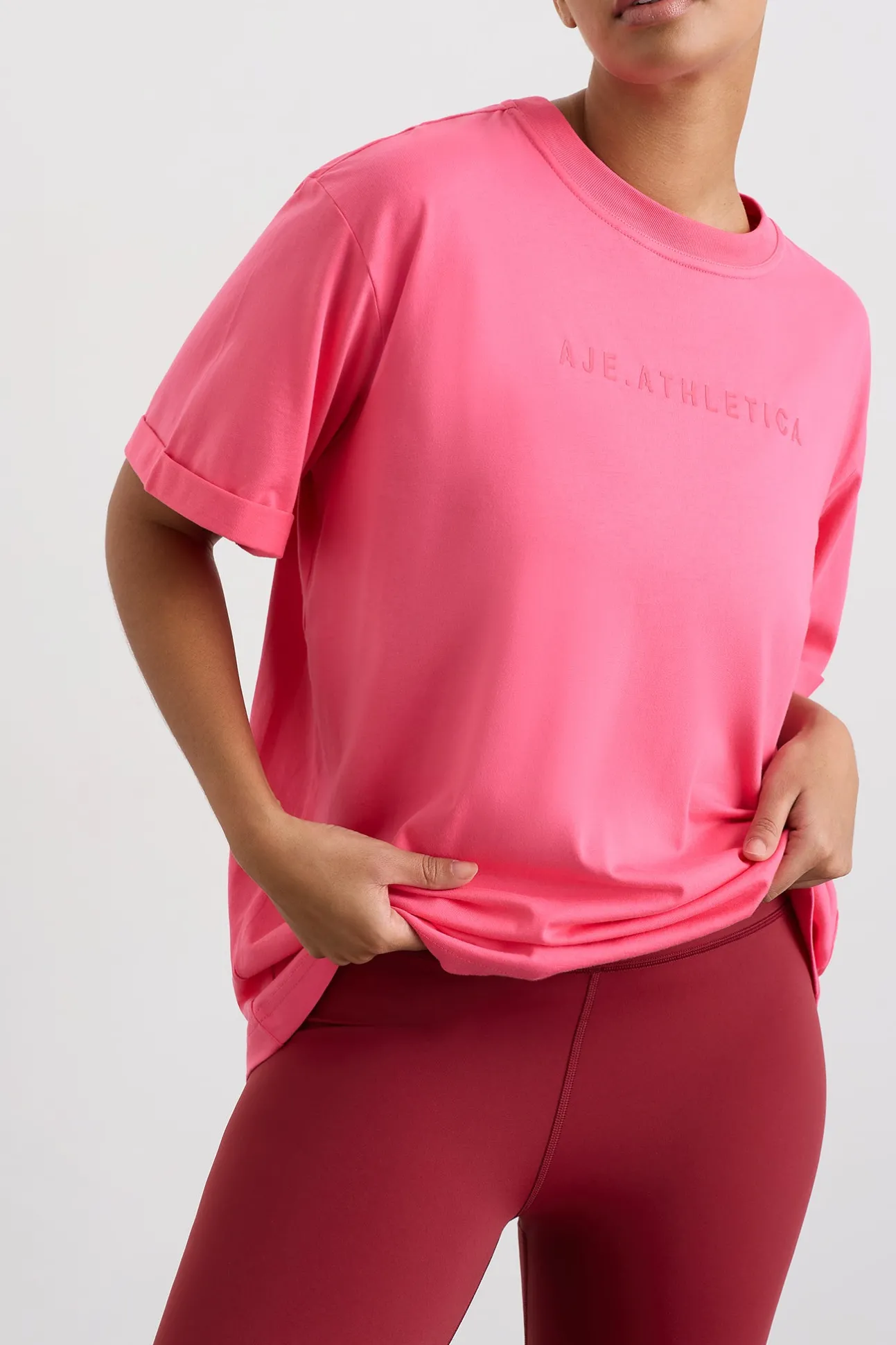 long_classic_tee__9.webp Long Classic Tee 102