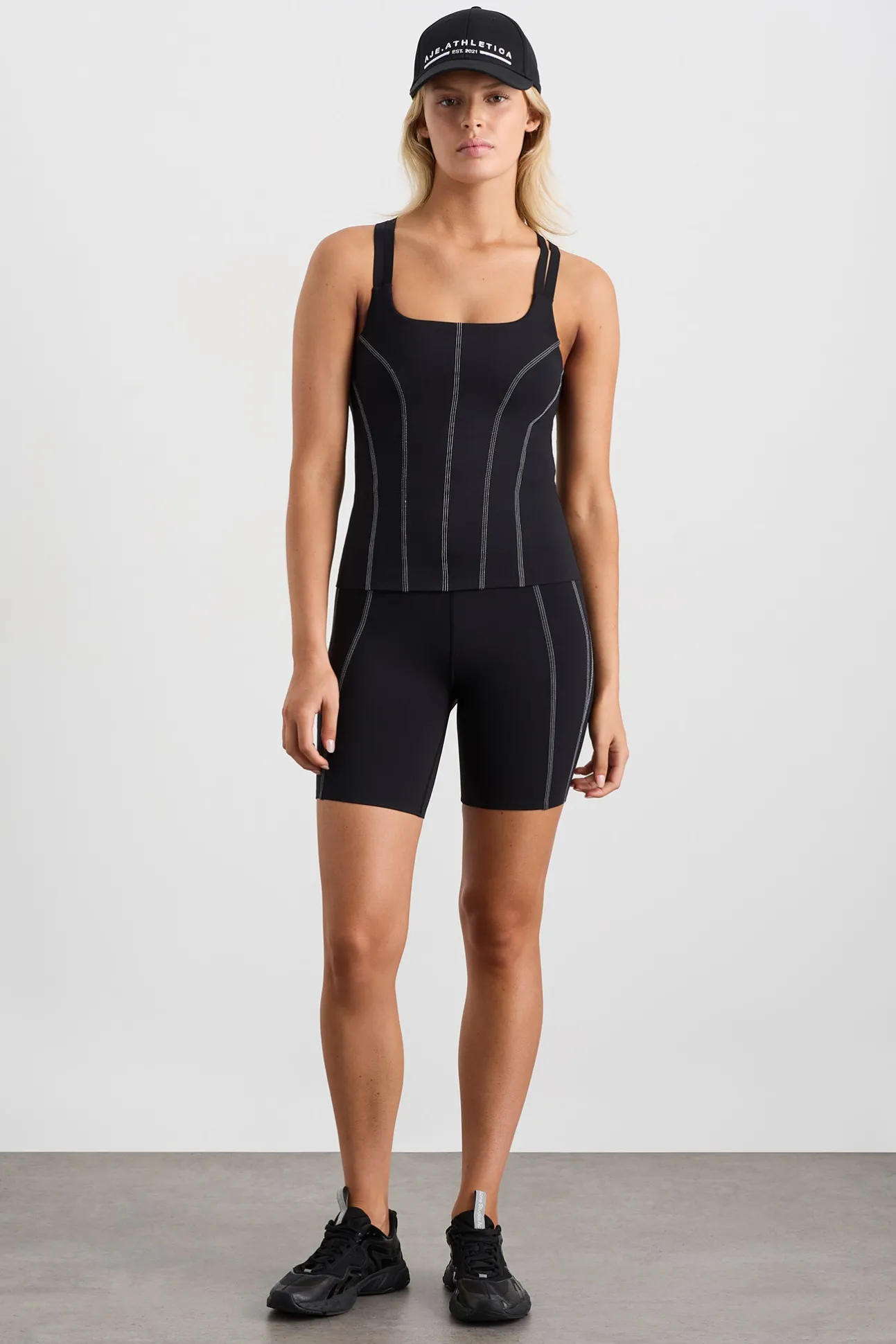 long_line_top_stitch_tank_2.webp Long Line Top Stitch Tank 123