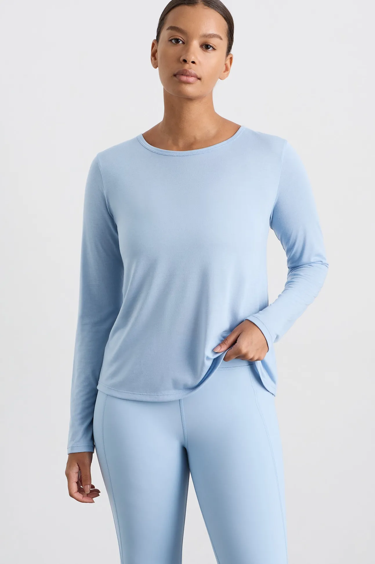 long_sleeve_twist_tee__7.webp Long Sleeve Twist Tee 121