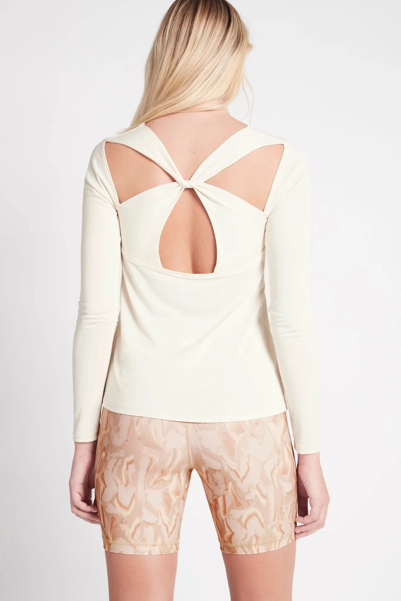 long_sleeve_yoga_top__0.webp Long Sleeve Yoga Top 121