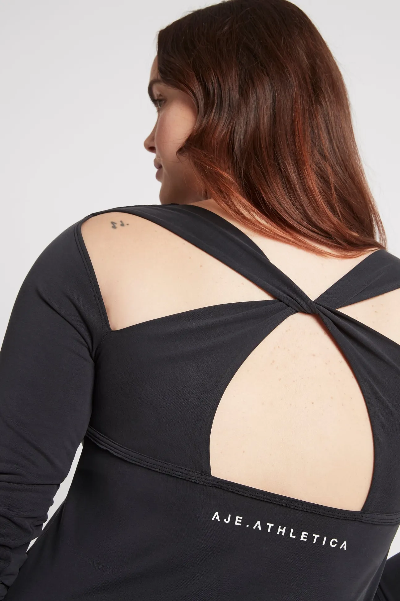 long_sleeve_yoga_top__13-1.webp Long Sleeve Yoga Top 121