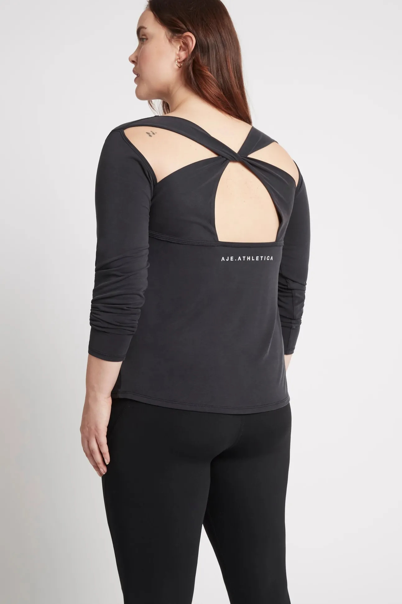 long_sleeve_yoga_top__14-1.webp Long Sleeve Yoga Top 121
