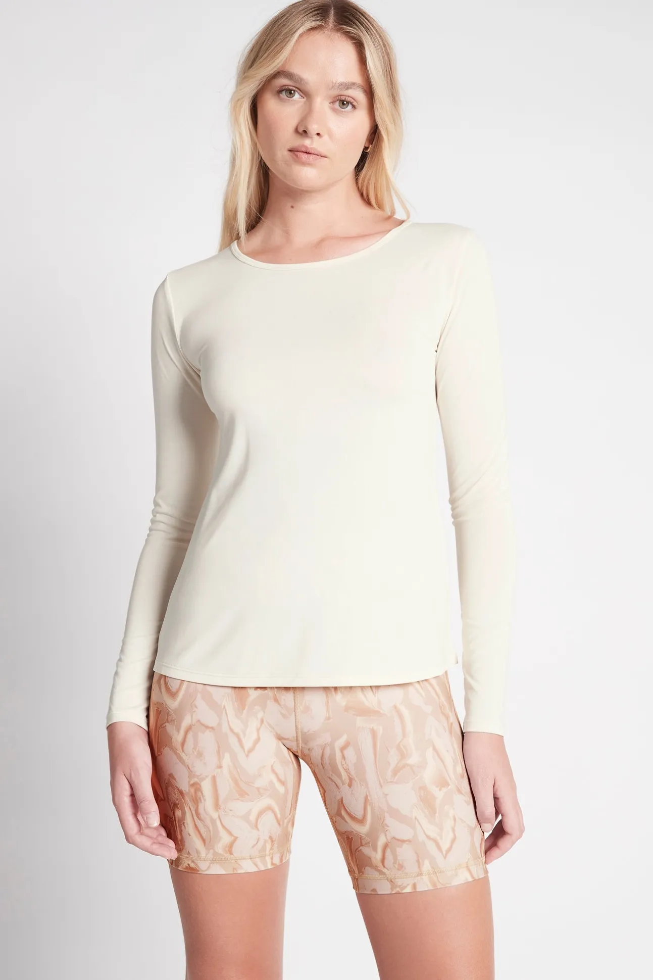 long_sleeve_yoga_top__2.webp Long Sleeve Yoga Top 121