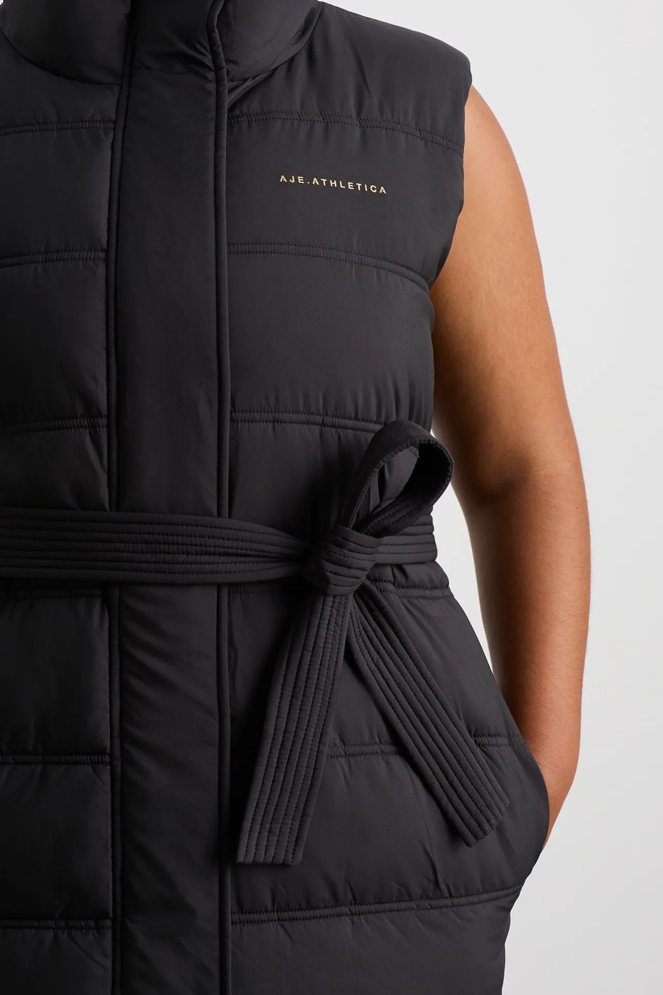 longline_puffer_vest__14.webp Longline Puffer Vest 765