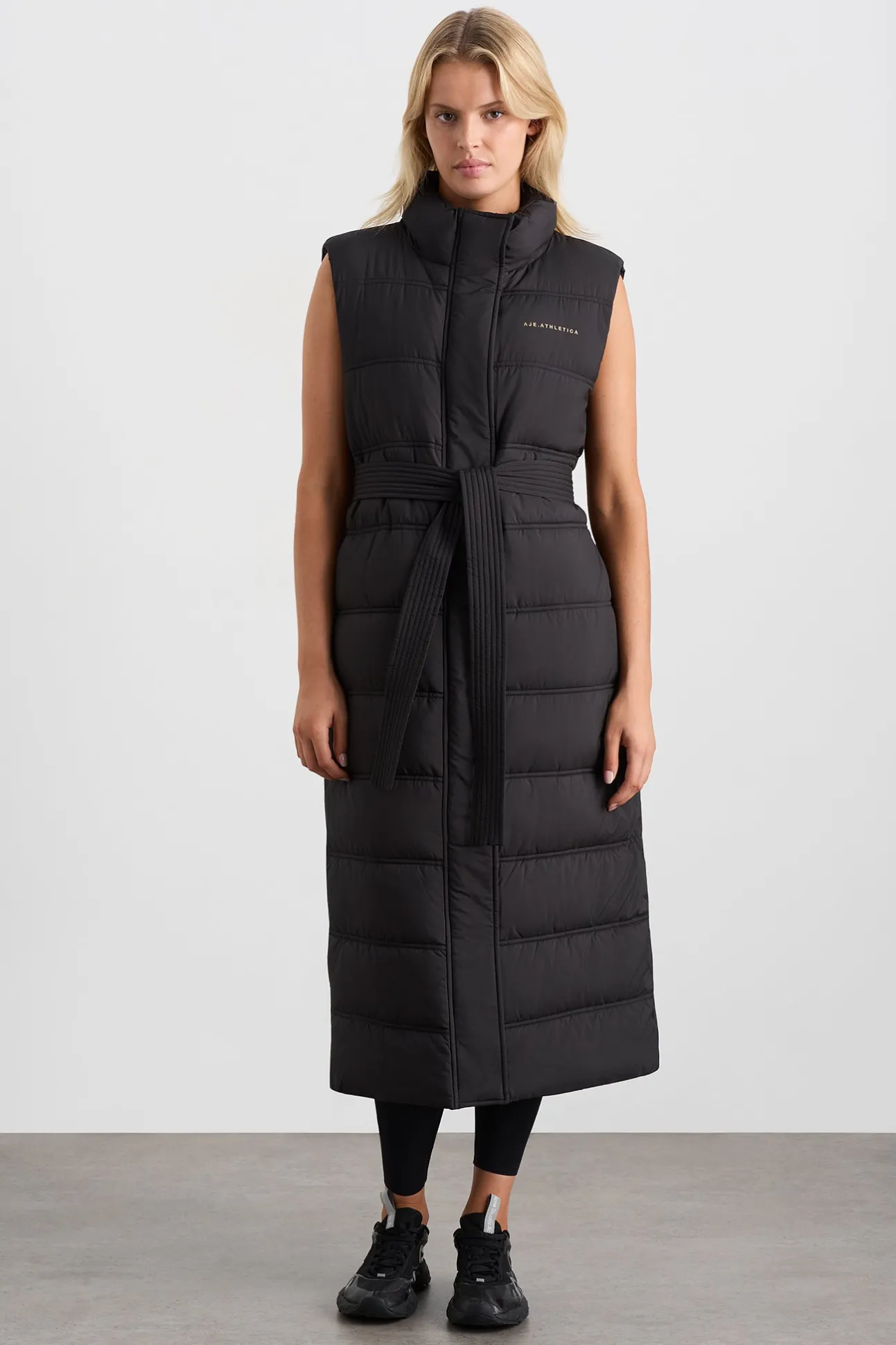 longline_puffer_vest__3.webp Longline Puffer Vest 765
