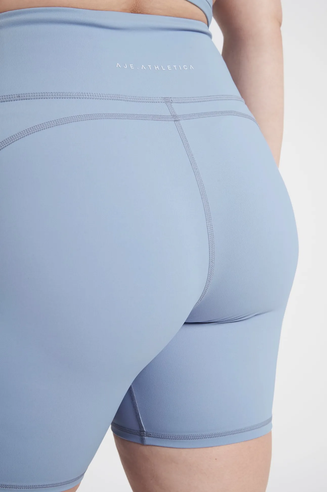 mid_length_logo_bike_shor_13.webp Mid Length Logo Bike Short 612