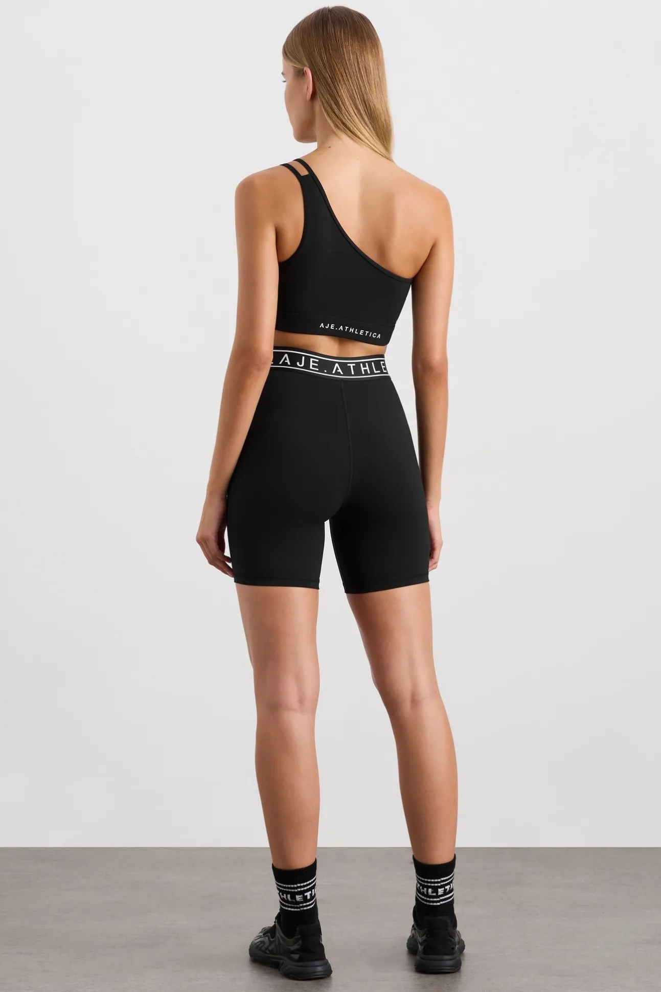 mid_logo_elastic_shorts__4.webp Mid Logo Elastic Shorts 607
