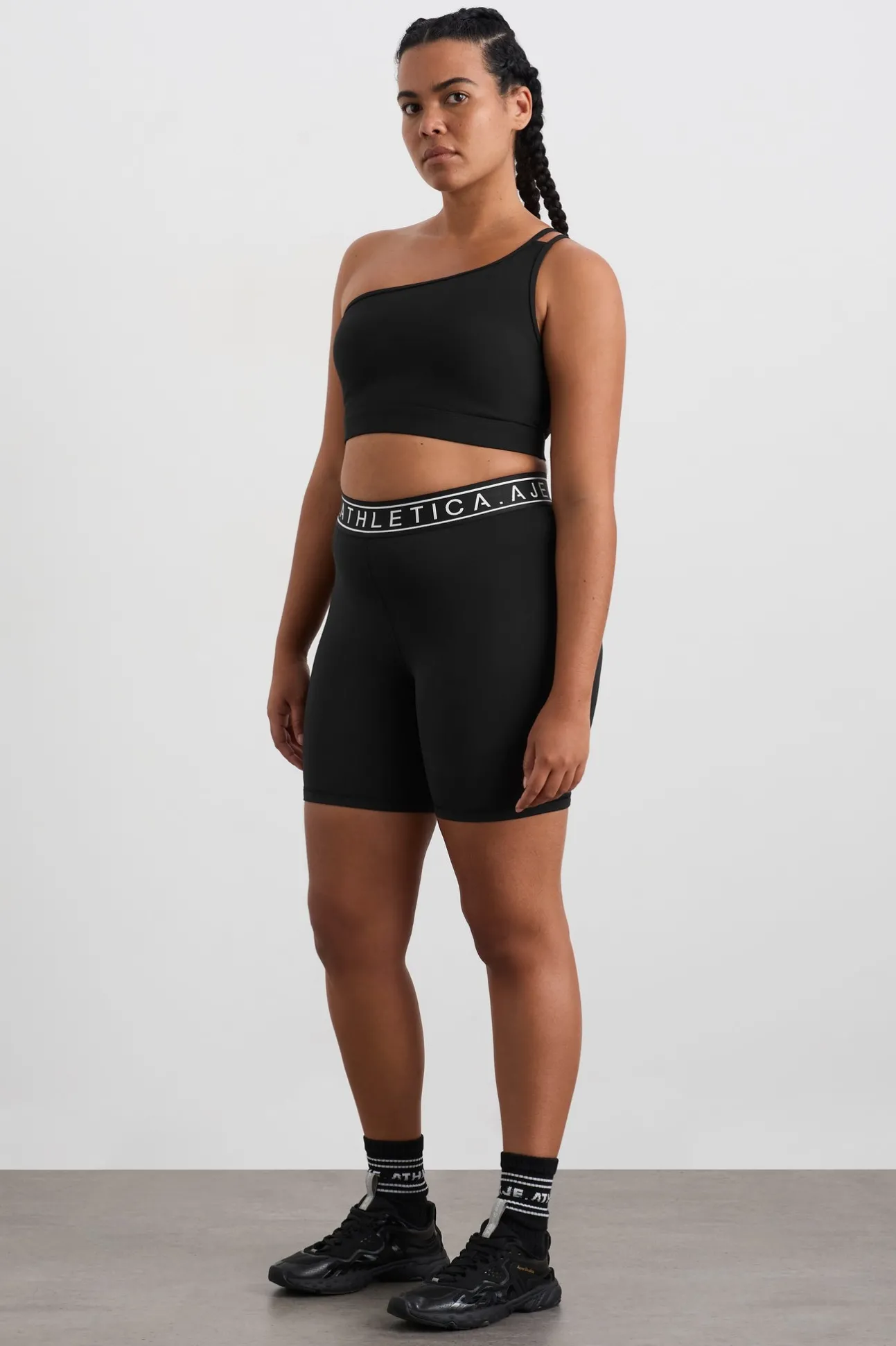 mid_logo_elastic_shorts__5.webp Mid Logo Elastic Shorts 607