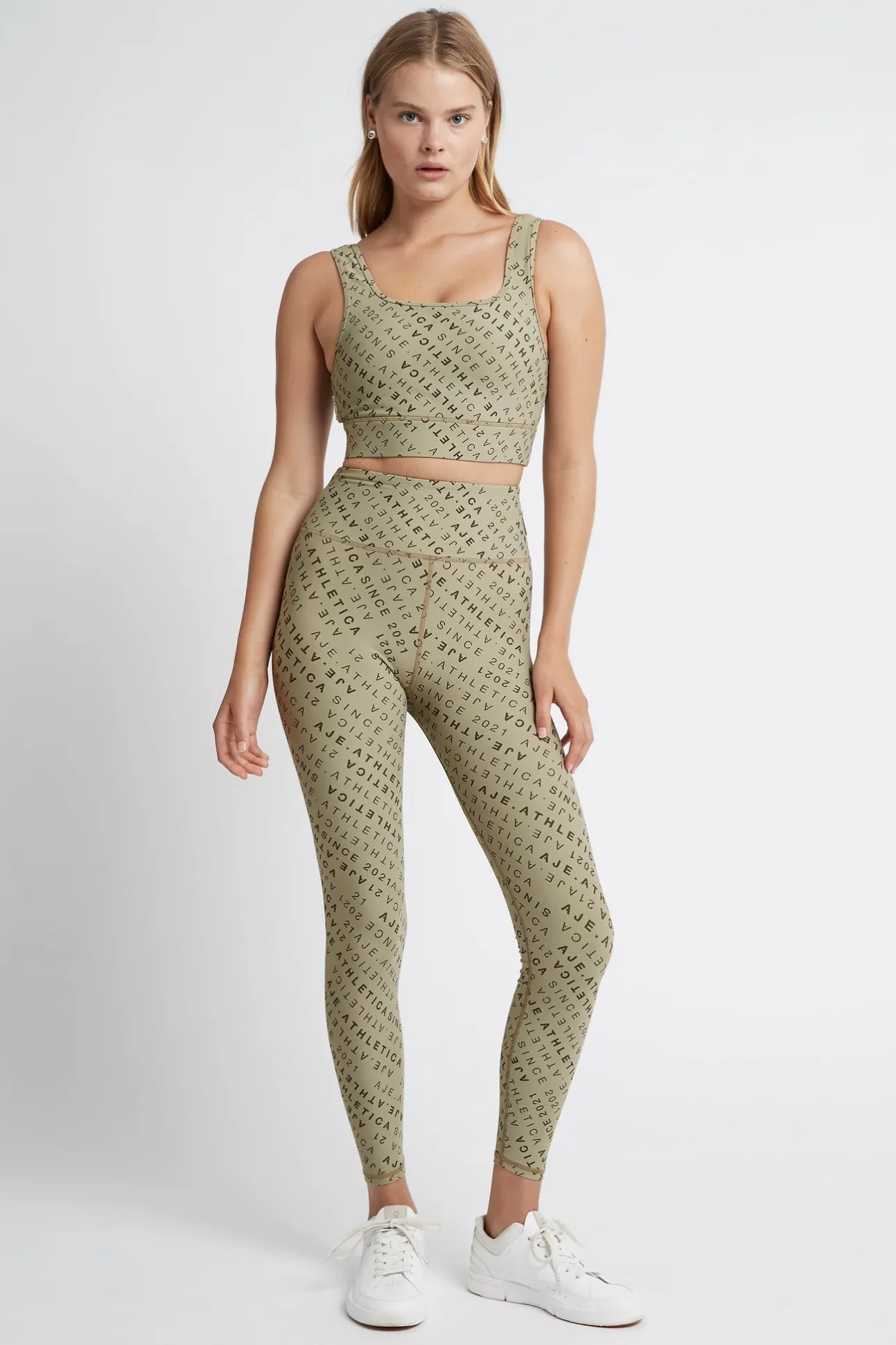 monogram_high_rise__leggi_0.webp Monogram High Rise 7/8 Legging 203