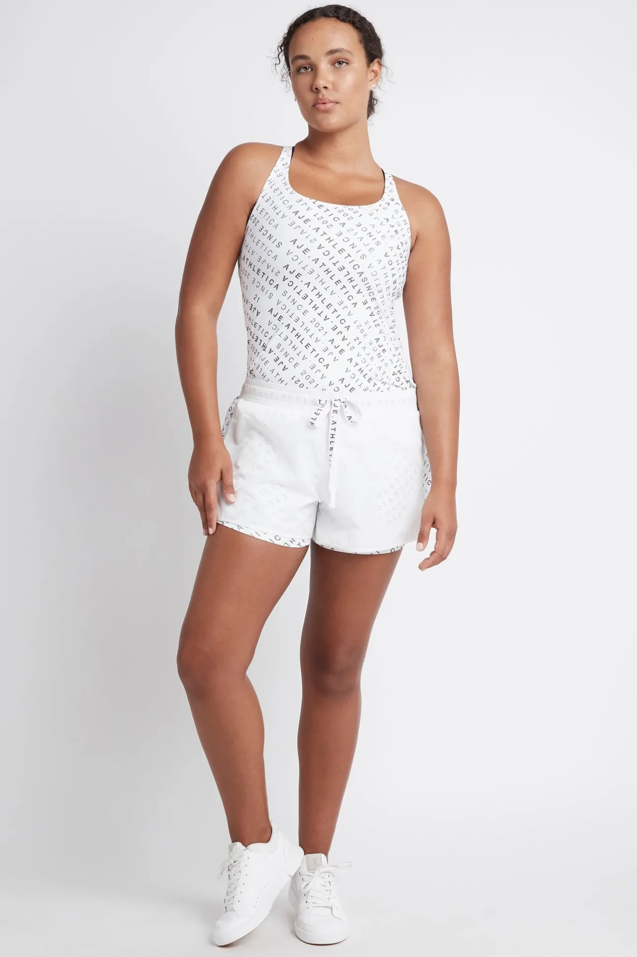 monogram_logo_racerback_s_10.webp Monogram Logo Racerback Singlet 113